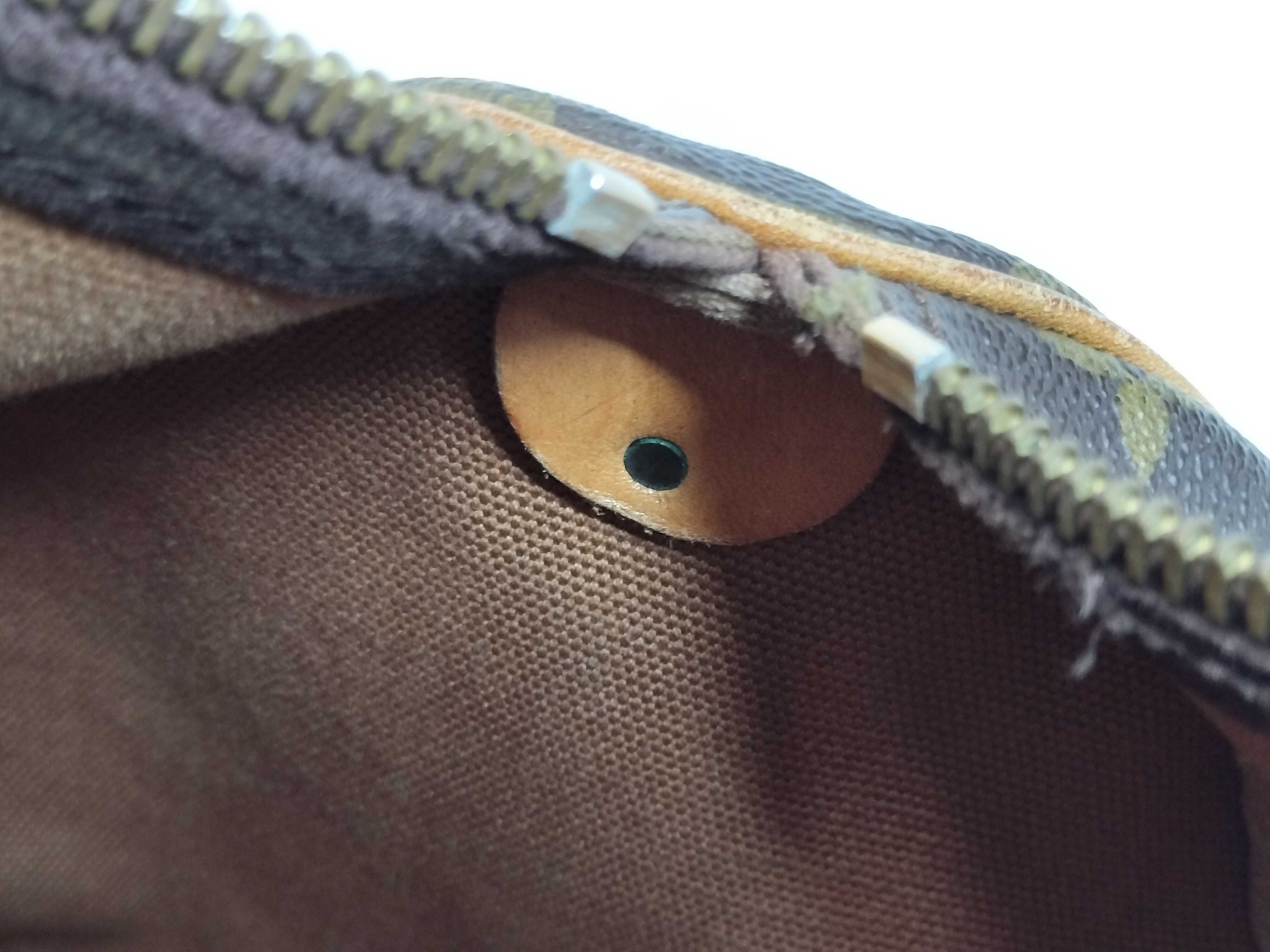 LV Keepall 50 Boston Bag — view 9
