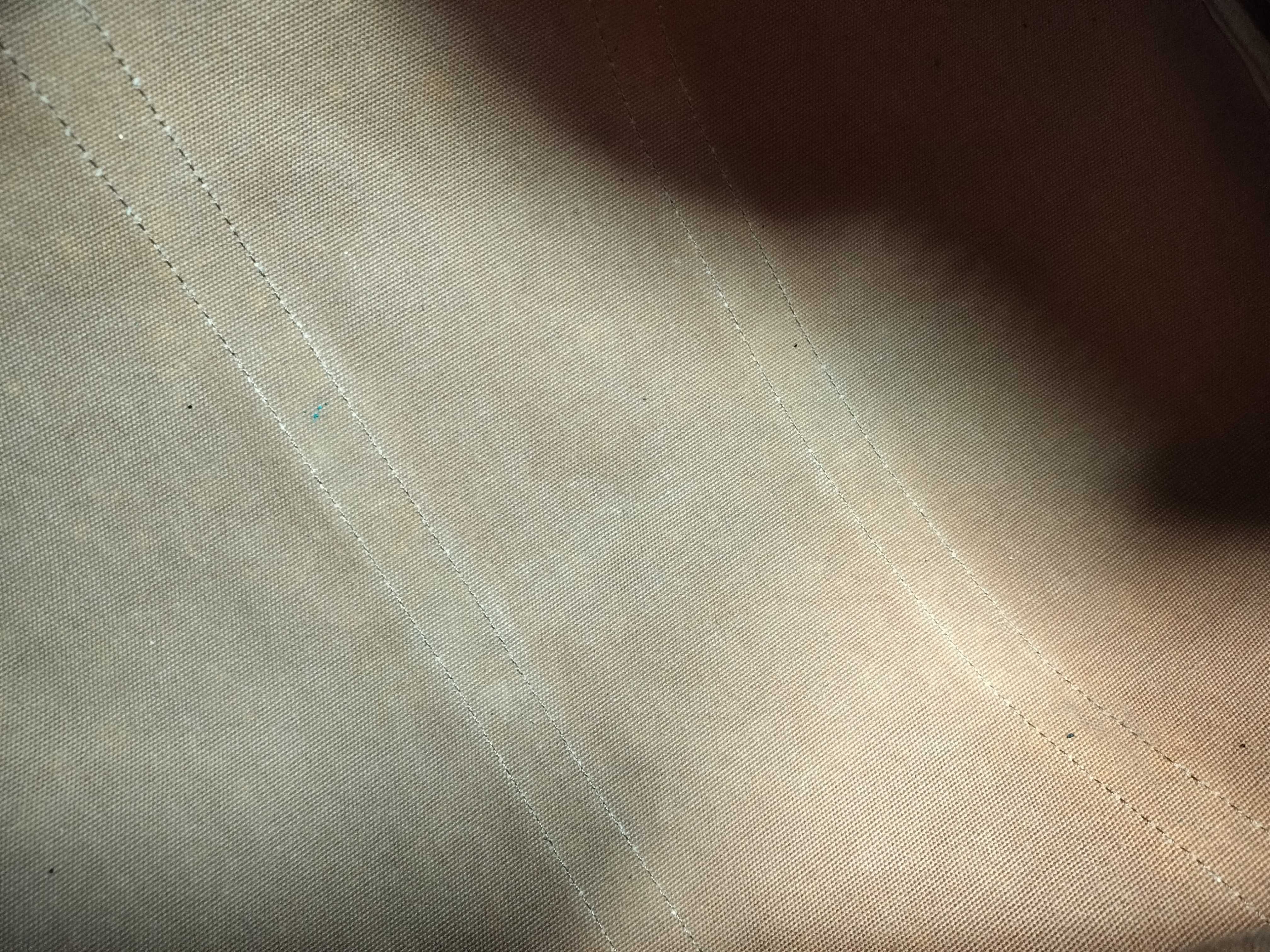 LV Keepall 50 Boston Bag — view 10