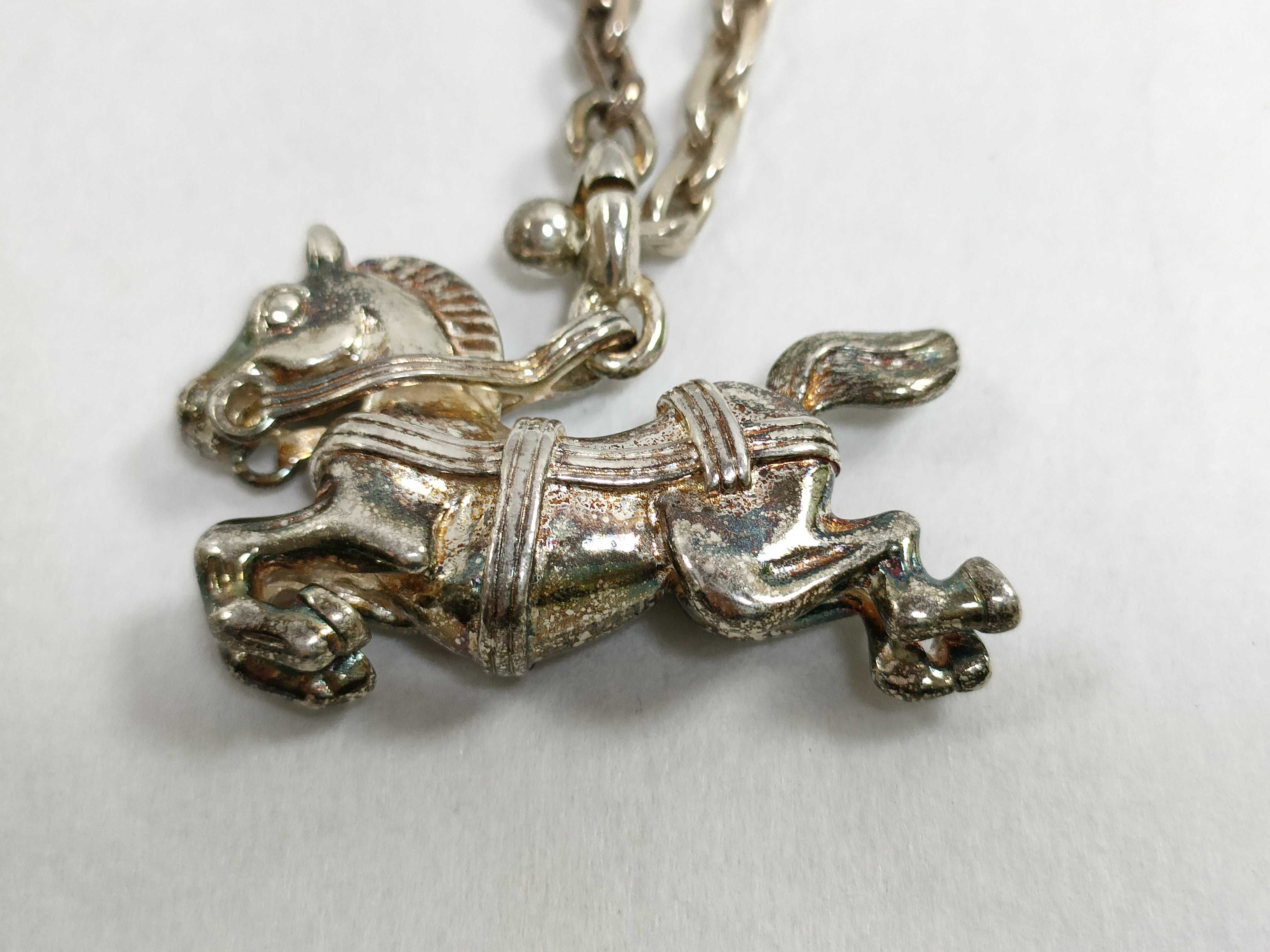 Cheval Horse Charm — view 3
