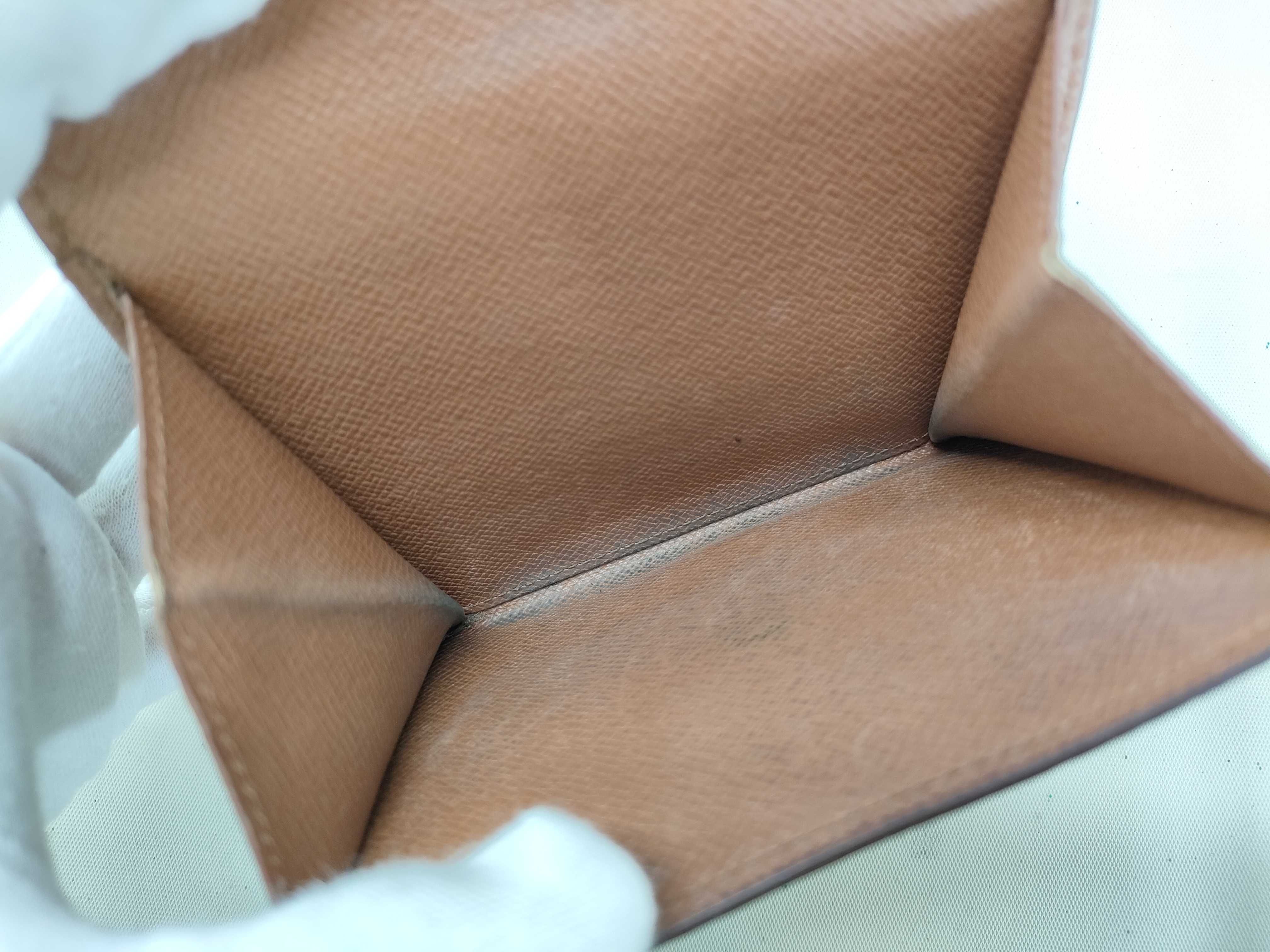 Monogram LV Wallet, Double Snap Closure — view 7
