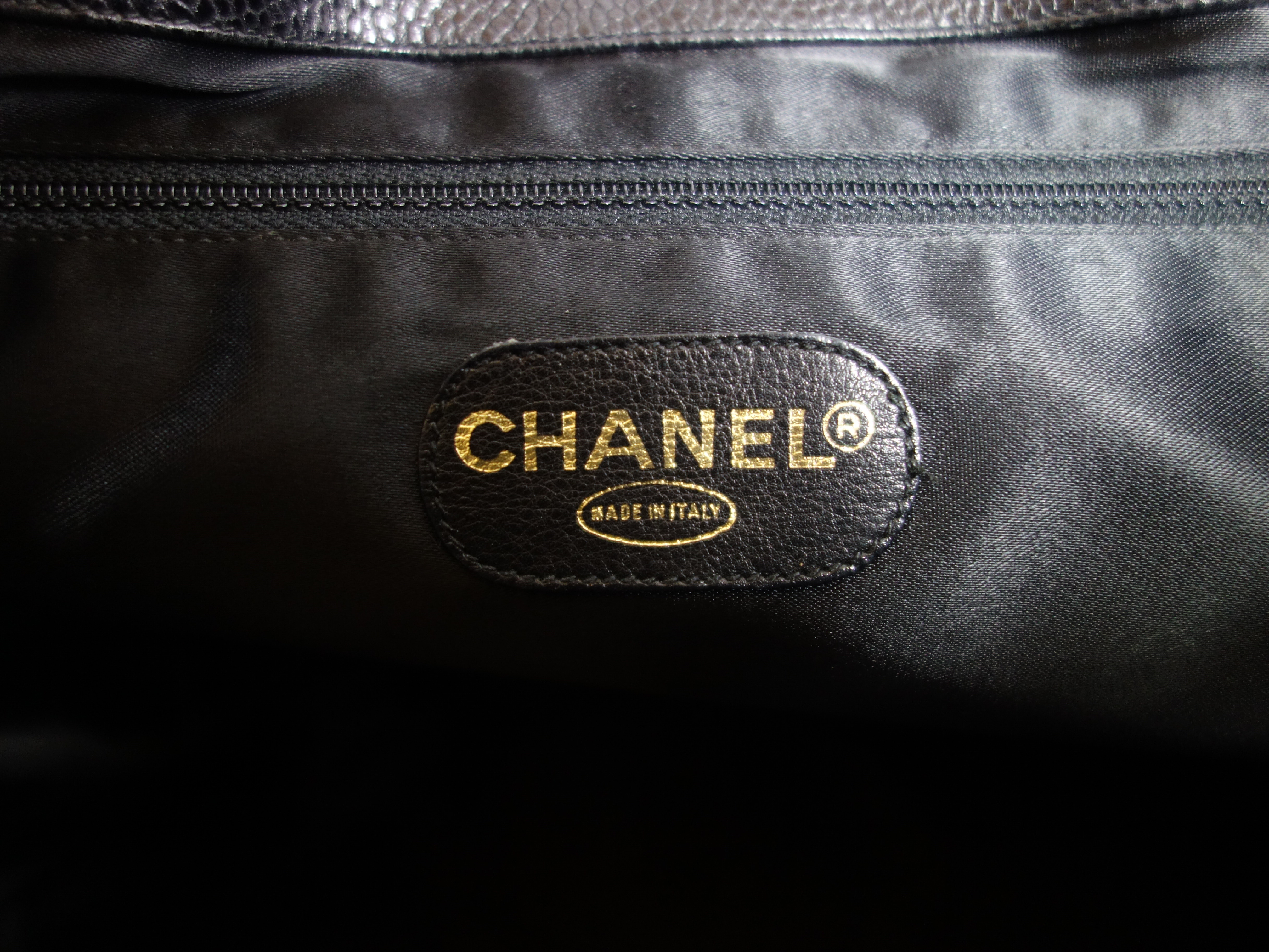 Caviar Skin Shoulder Bag — view 8