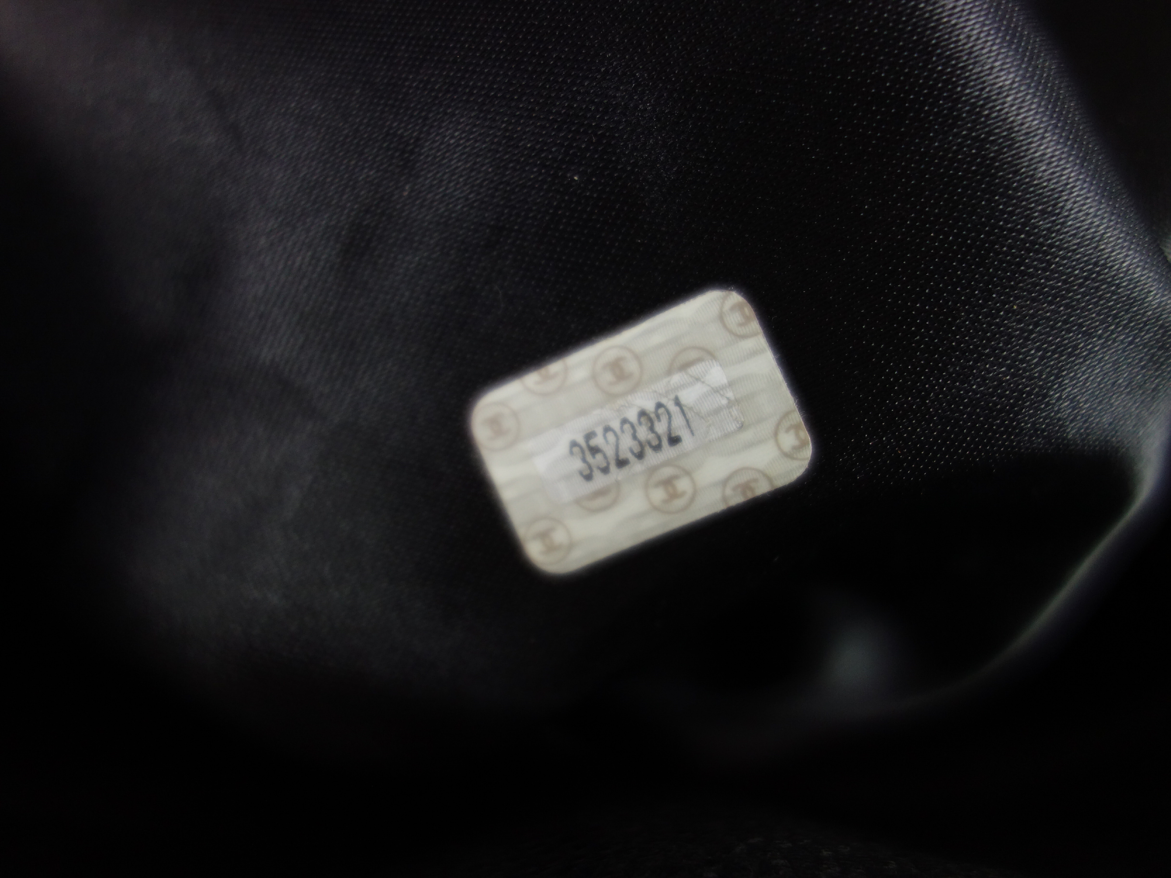 Caviar Skin Shoulder Bag — view 9