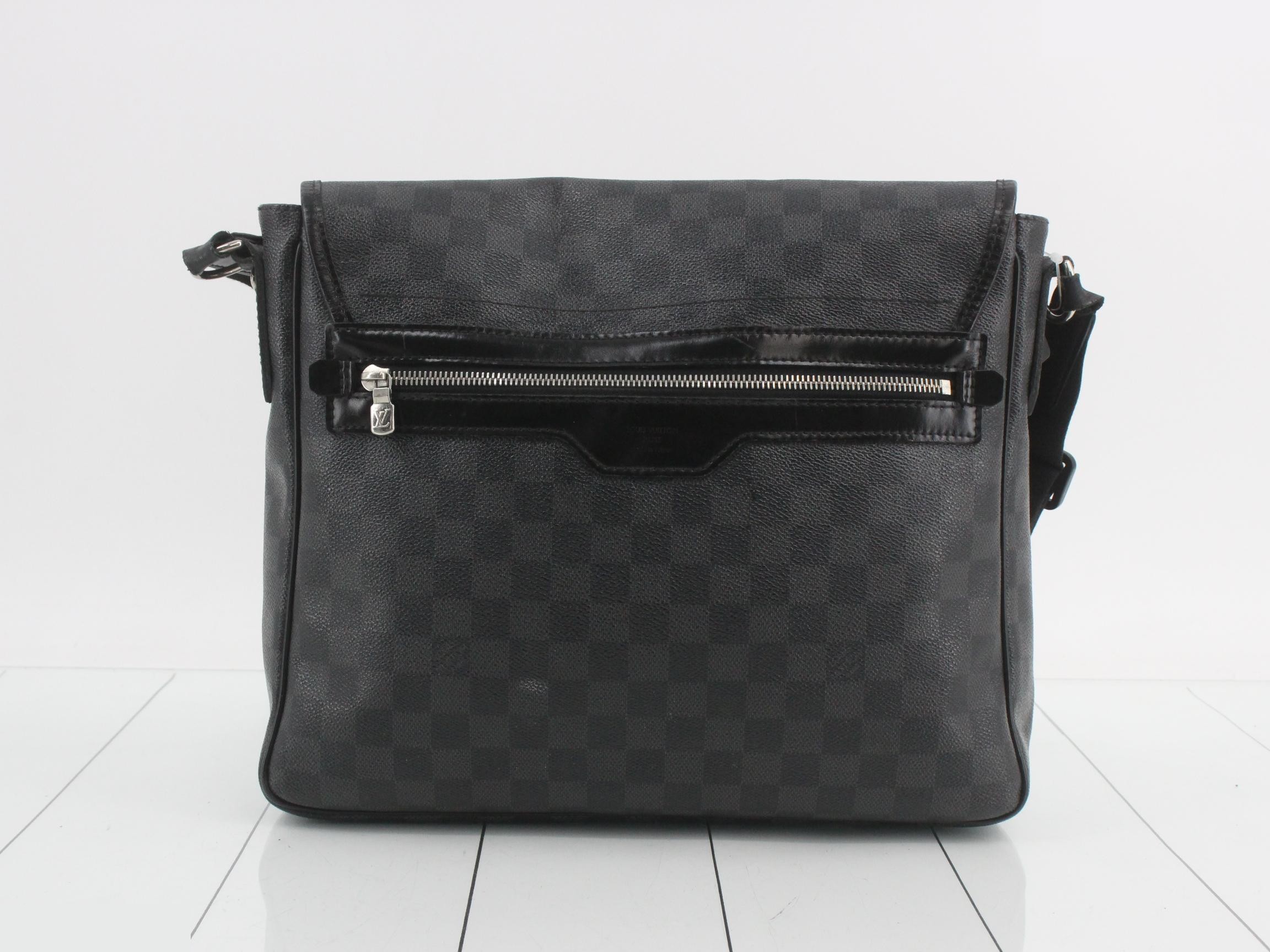 Damier Graphite Leather Shoulder Bag SF4160 — view 2