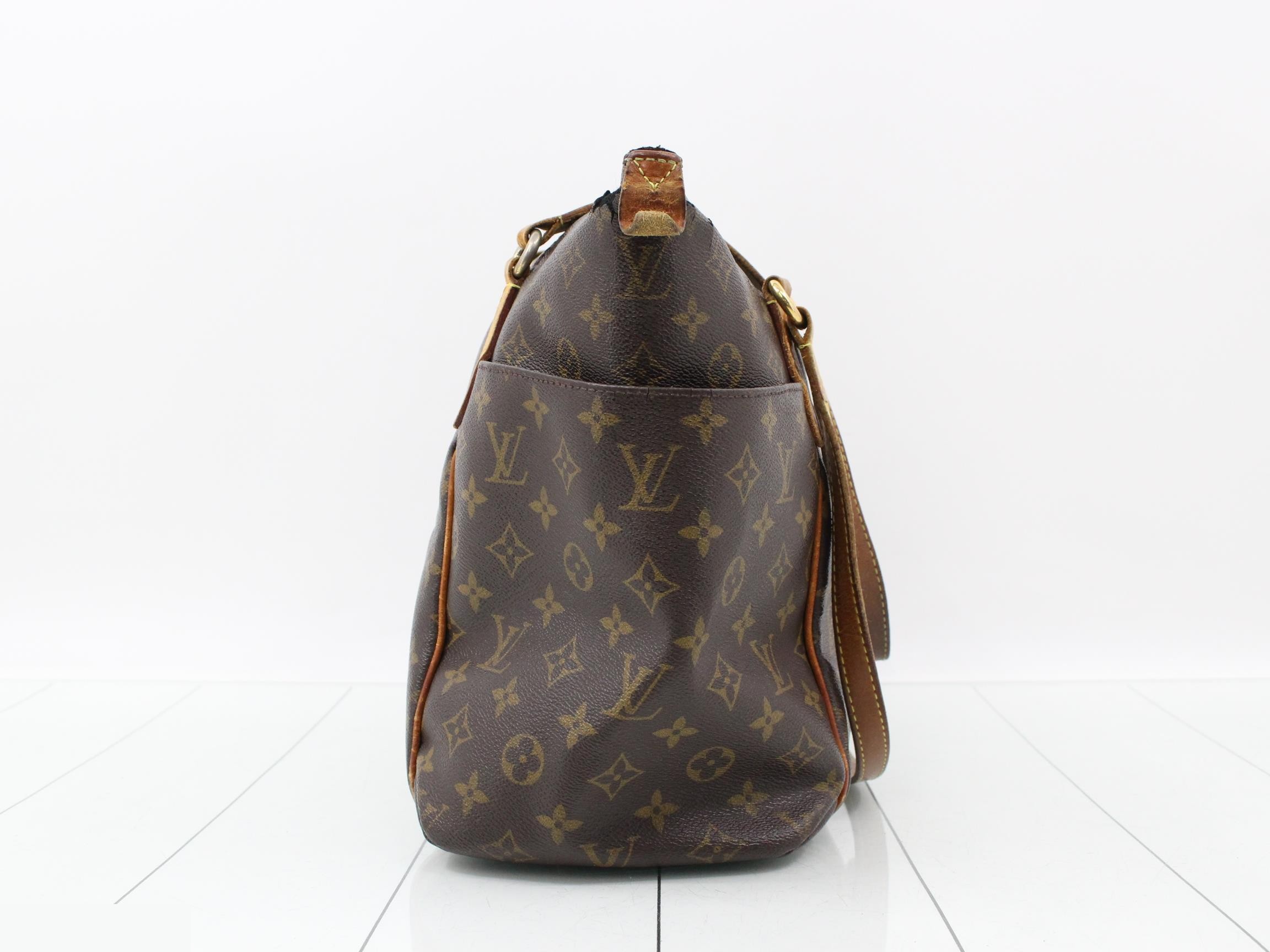 Monogram Totally MM Tote Bag — view 3