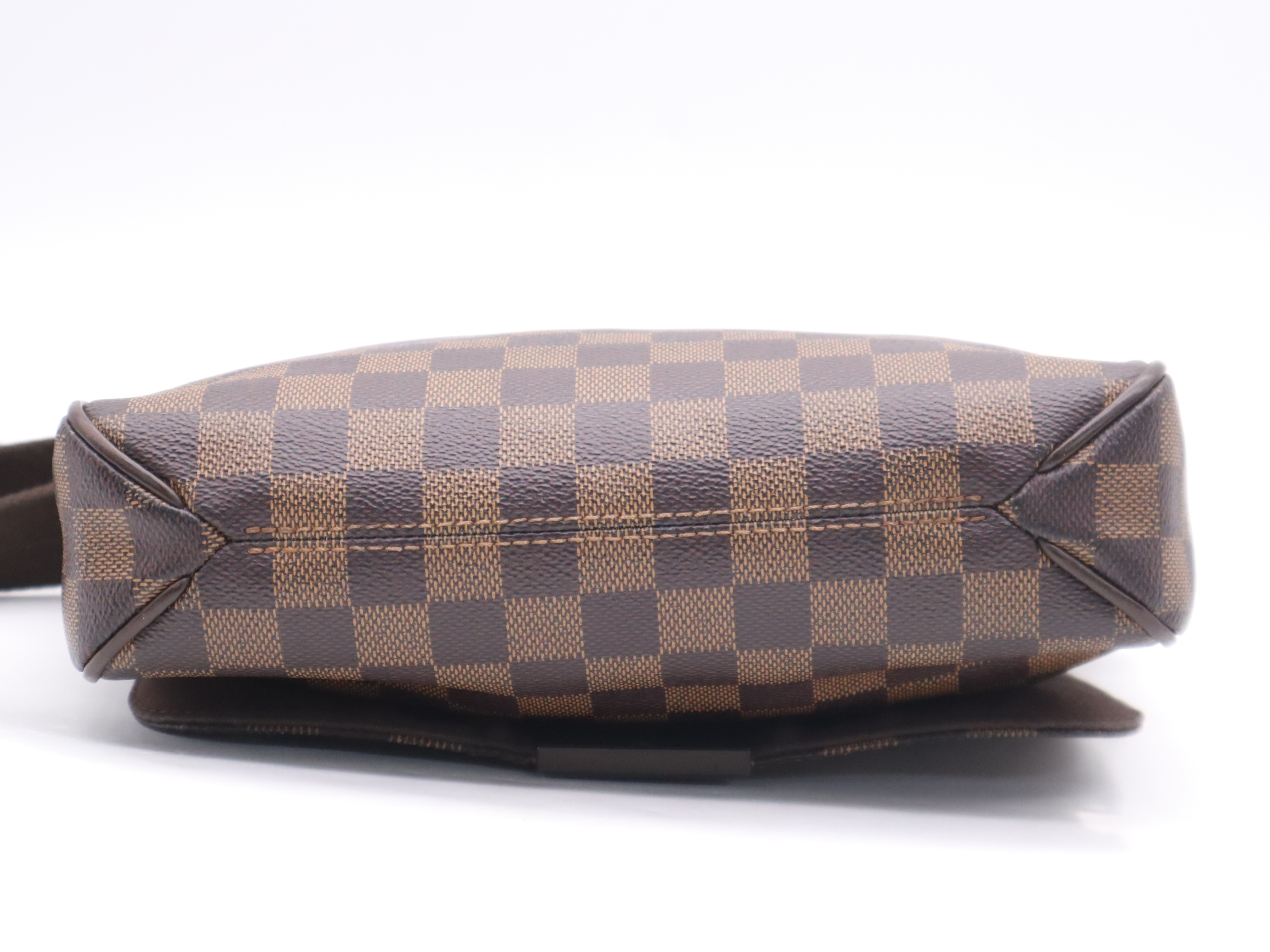 N41213 Damier District PM Shoulder Bag — view 4