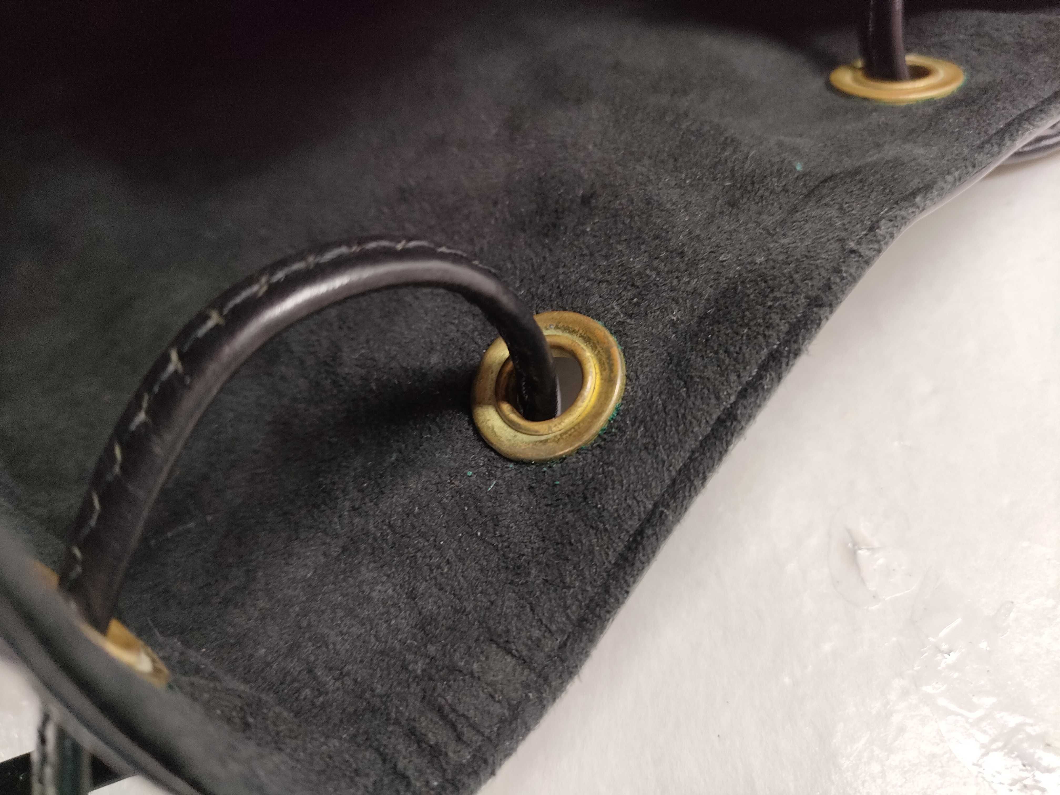 Epi Petit Noé Black Shoulder Bag — view 12