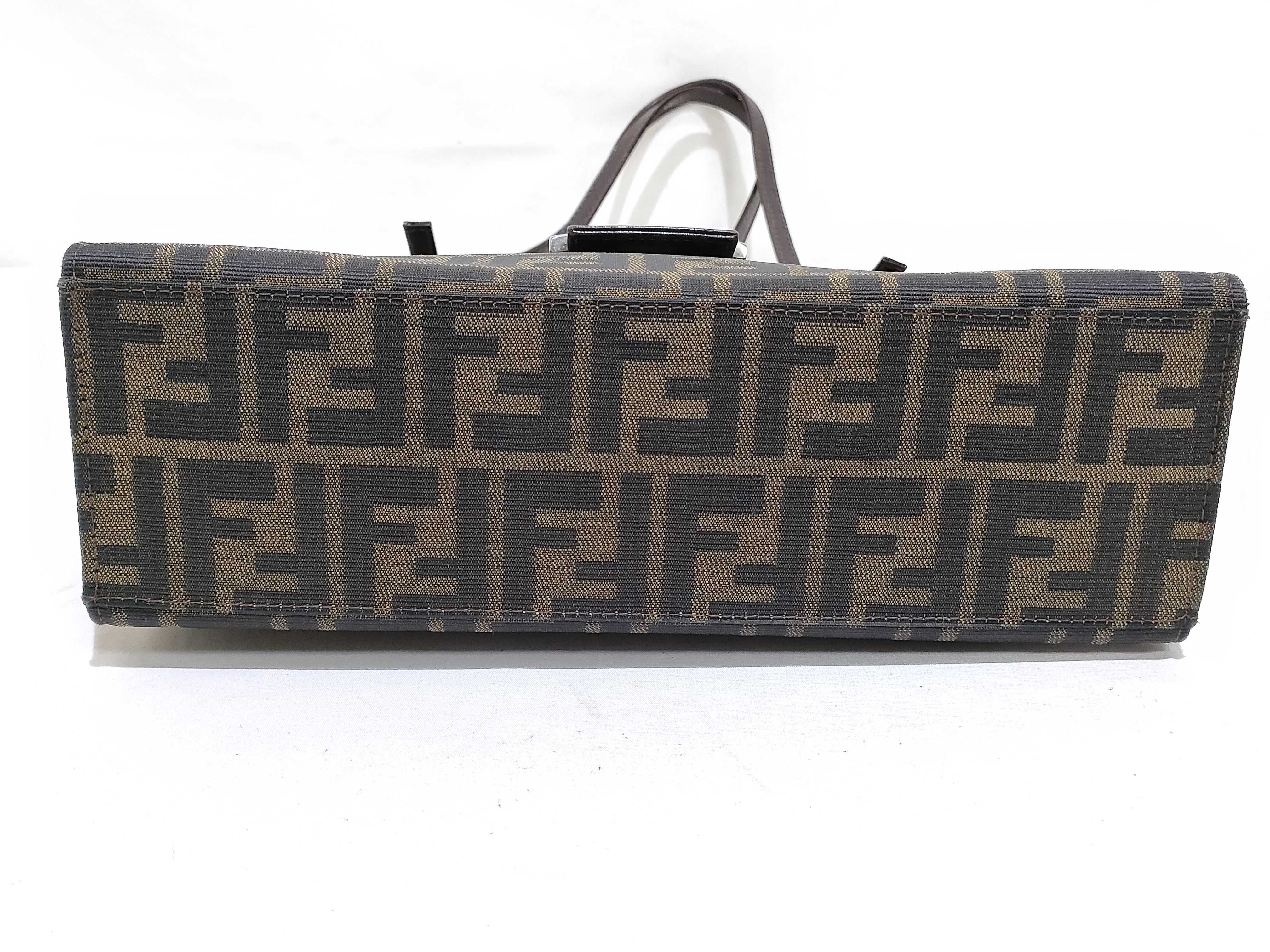 Zucca pattern shoulder bag, Mamma Bucket style, brown shoulder bag. — view 7
