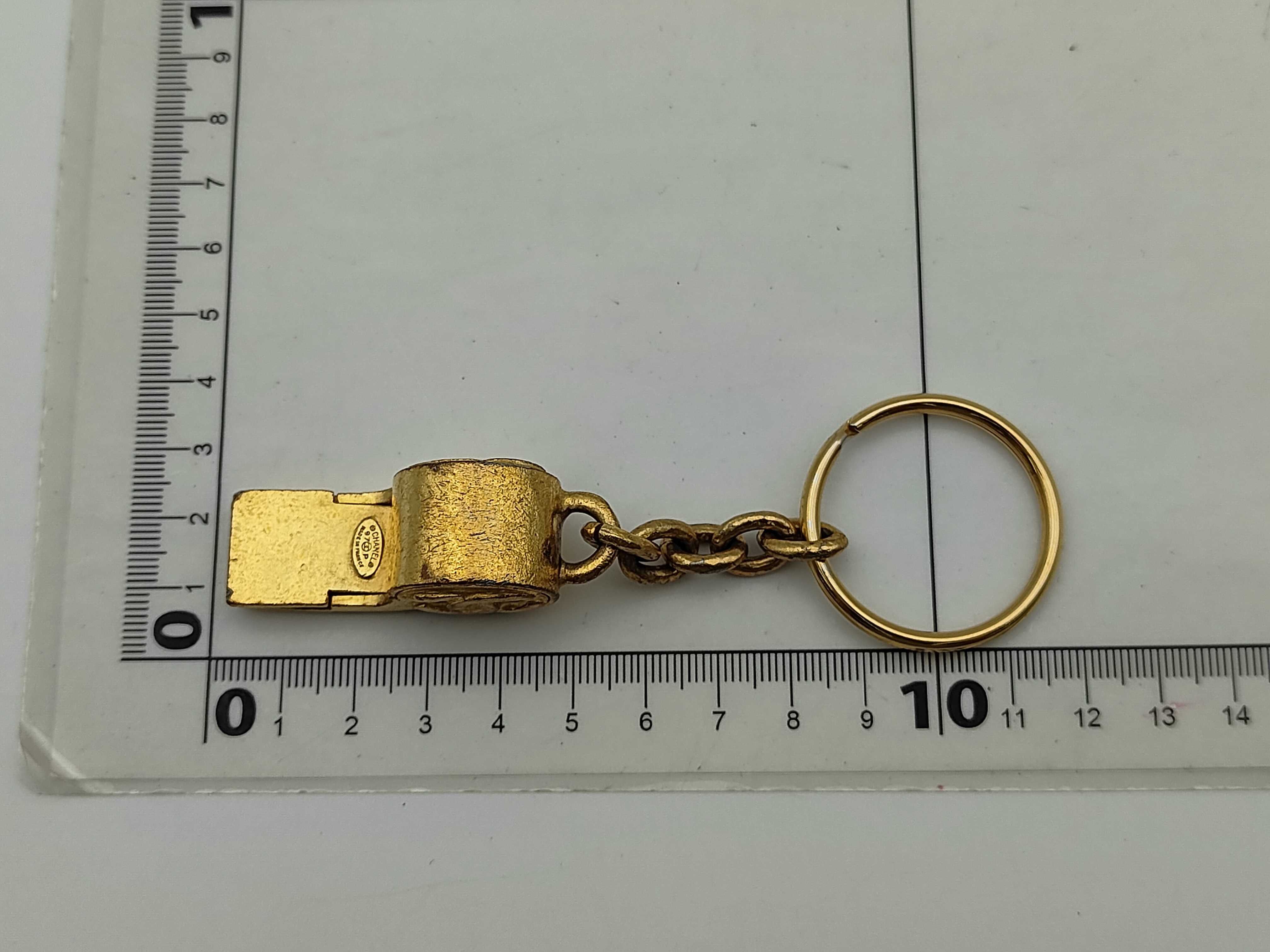 97P Whistle Keyring Key Case — view 5