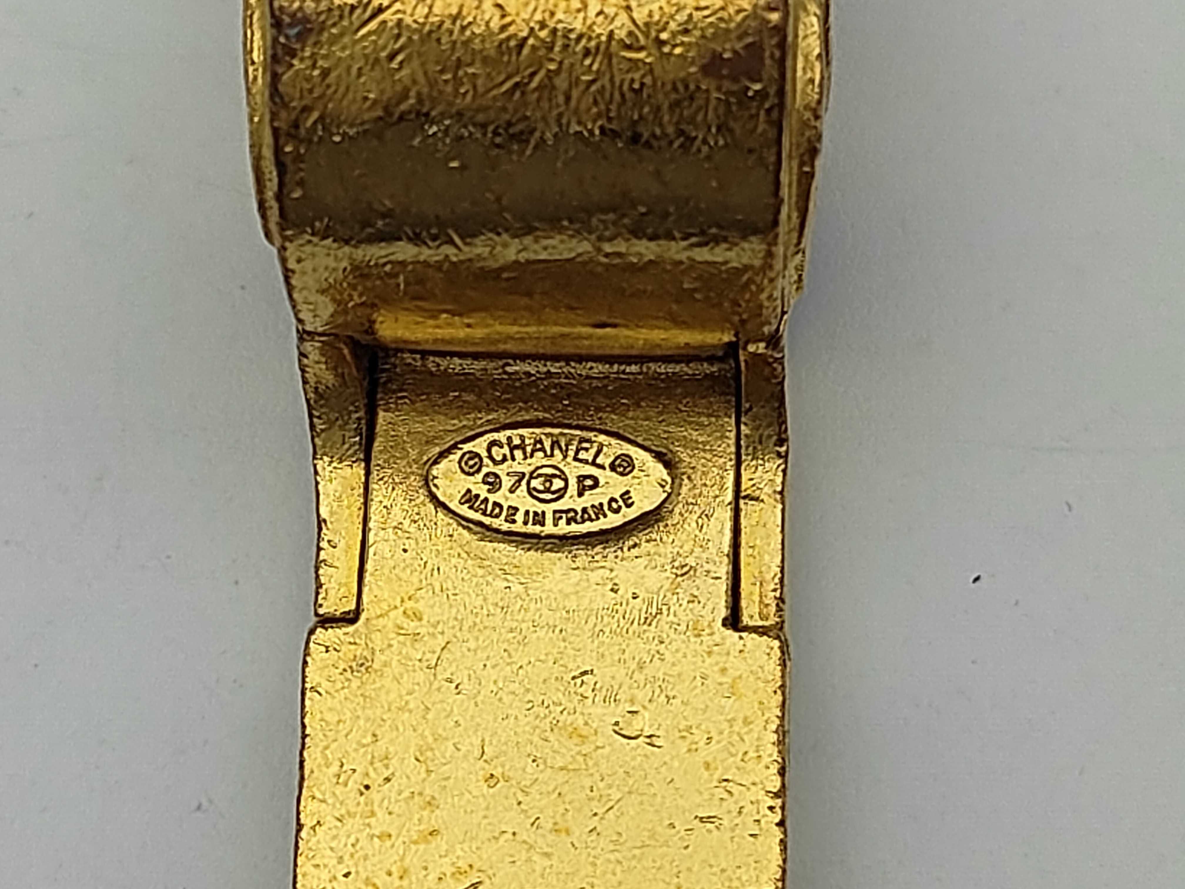 97P Whistle Keyring Key Case — view 6