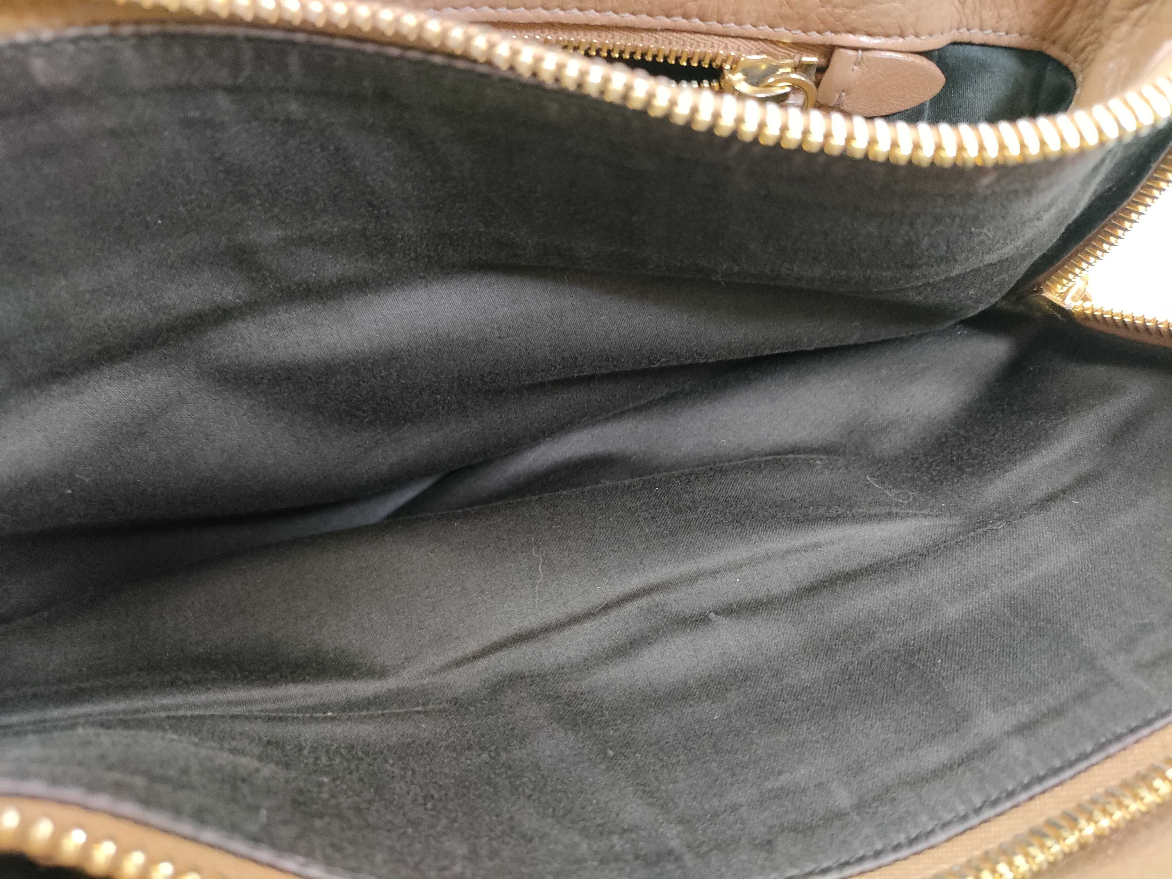 Vitello Daino Calfskin Tote Shoulder Bag — view 11