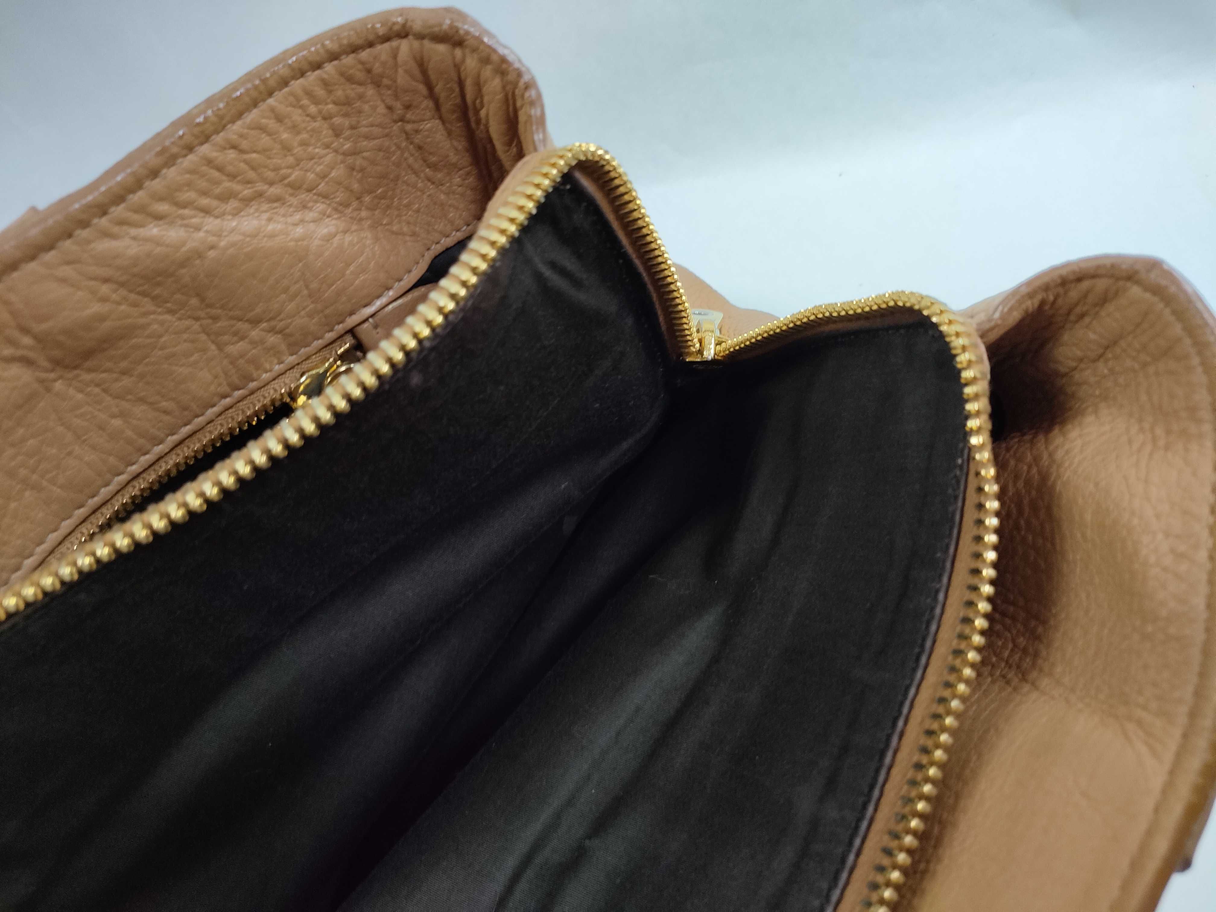 Vitello Daino Calfskin Tote Shoulder Bag — view 12