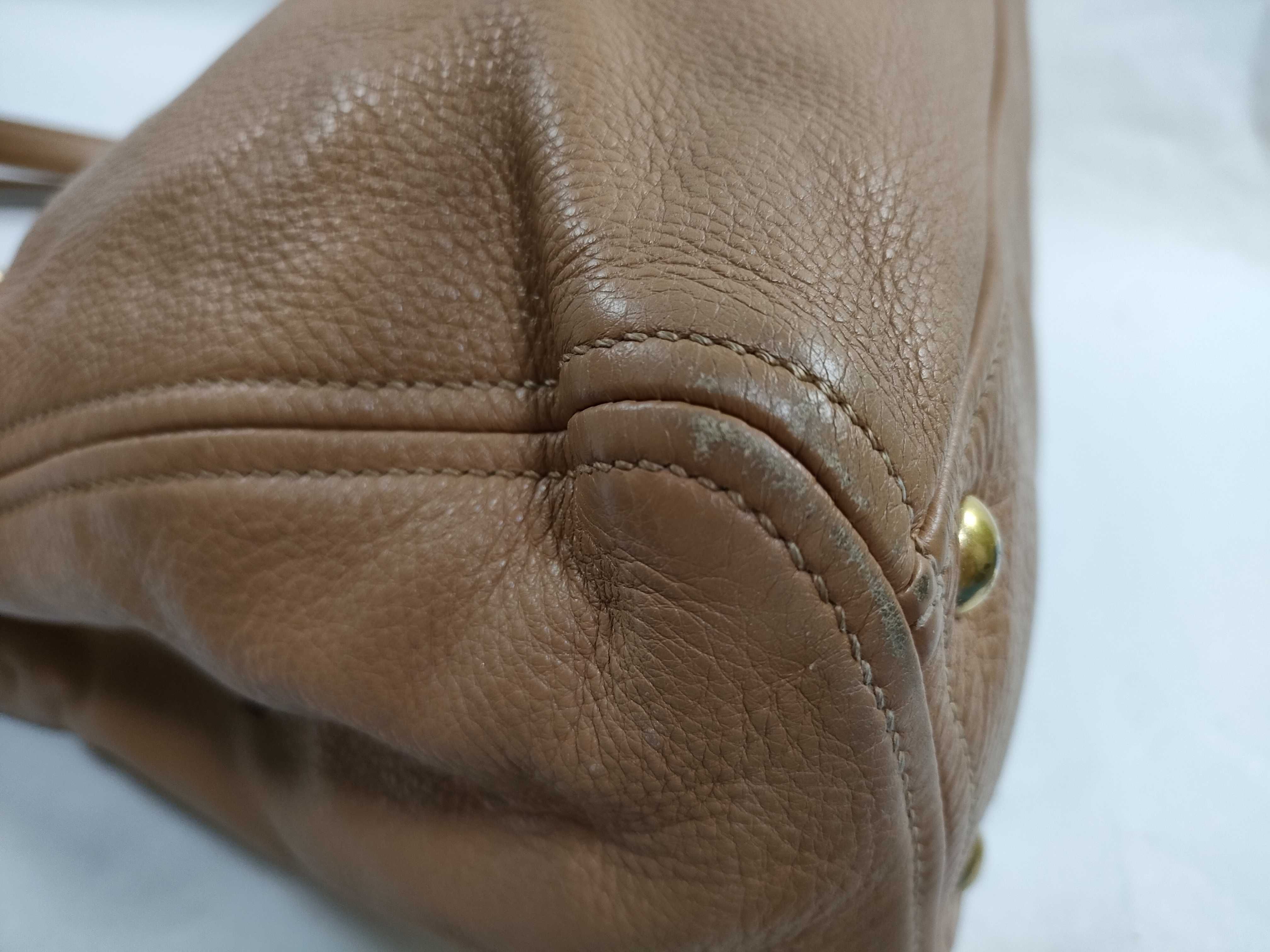 Vitello Daino Calfskin Tote Shoulder Bag — view 6