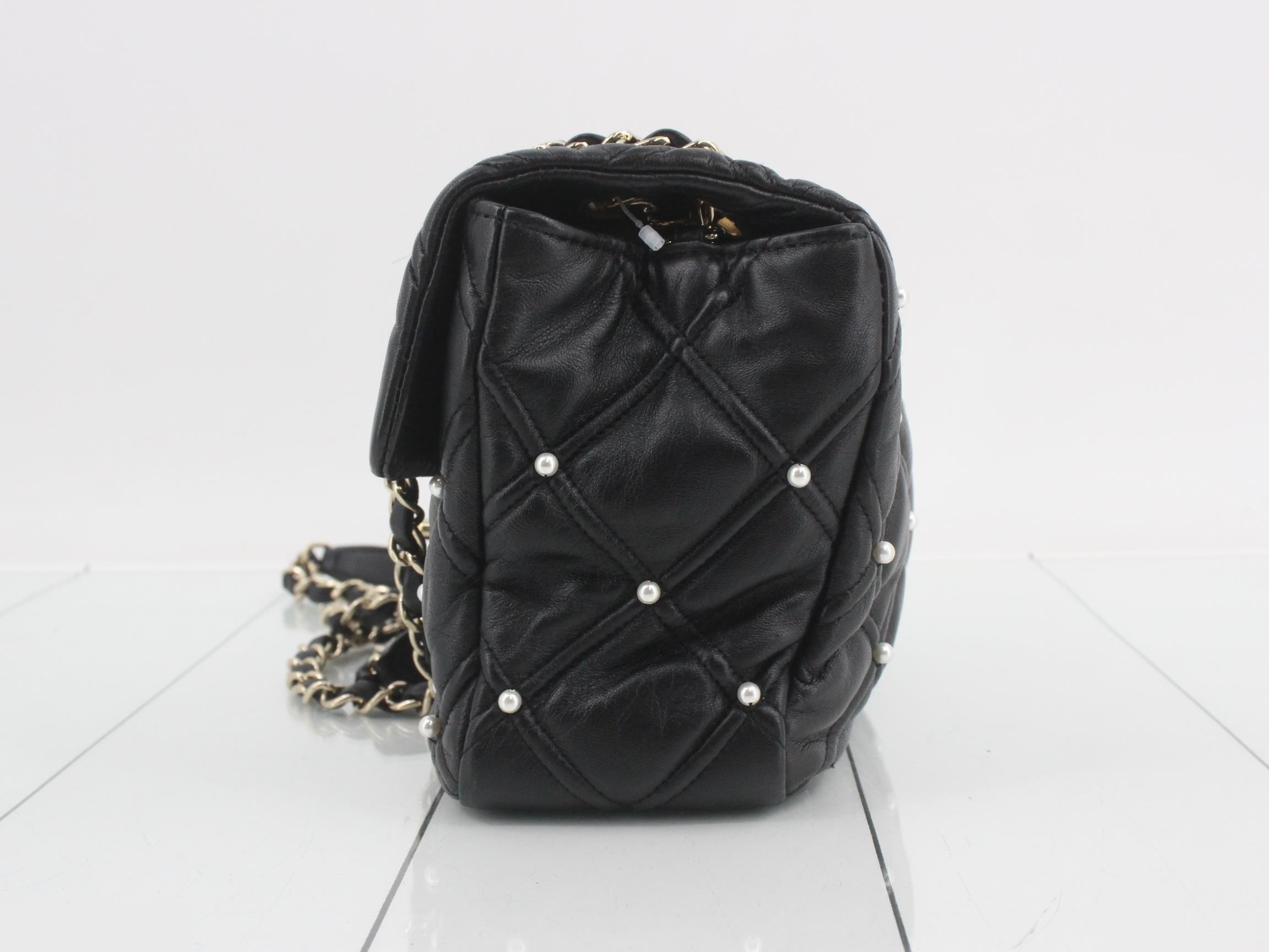 Matelassé Pearl Chain Shoulder Bag, Series 27 — view 3