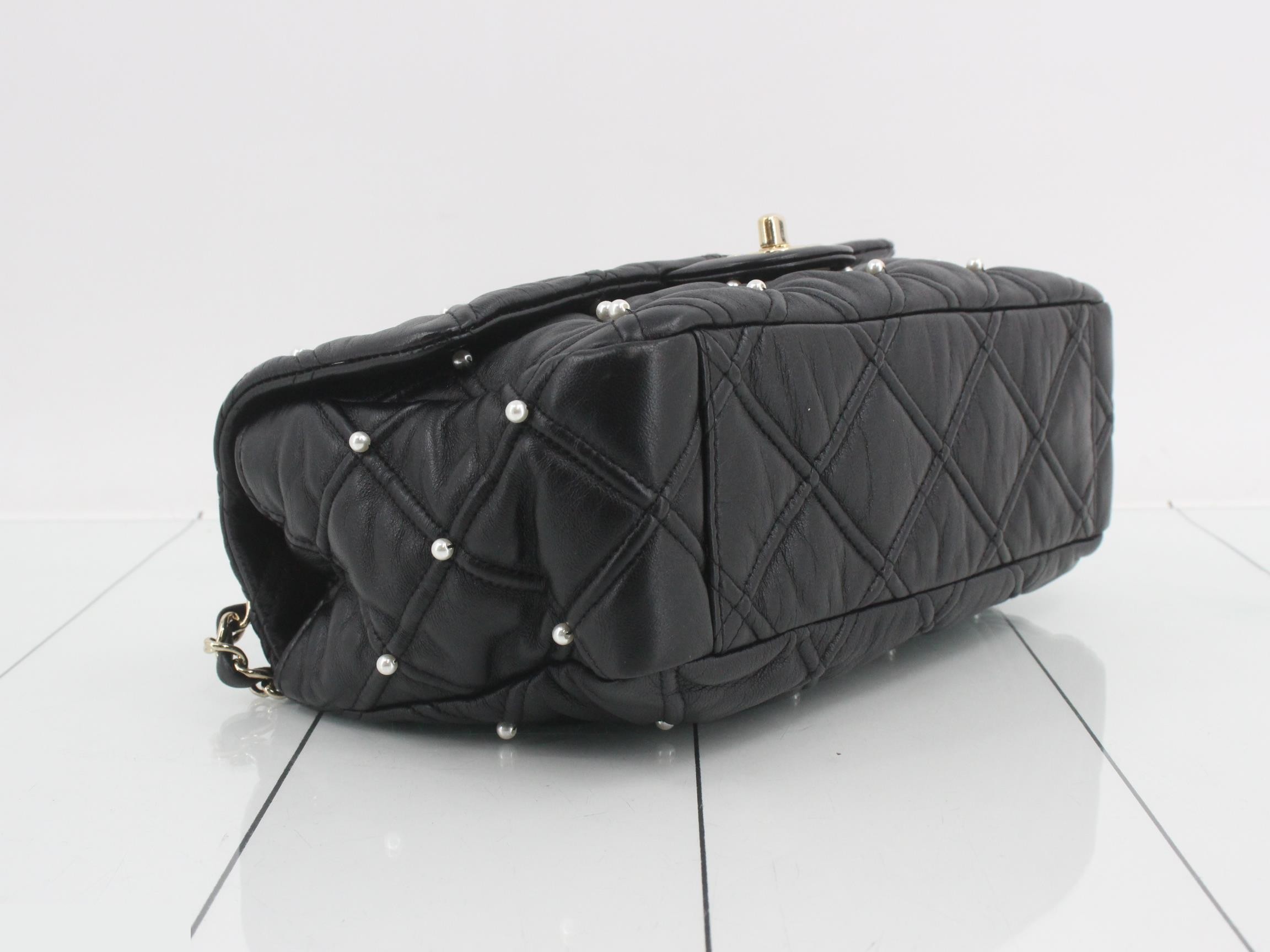 Matelassé Pearl Chain Shoulder Bag, Series 27 — view 5