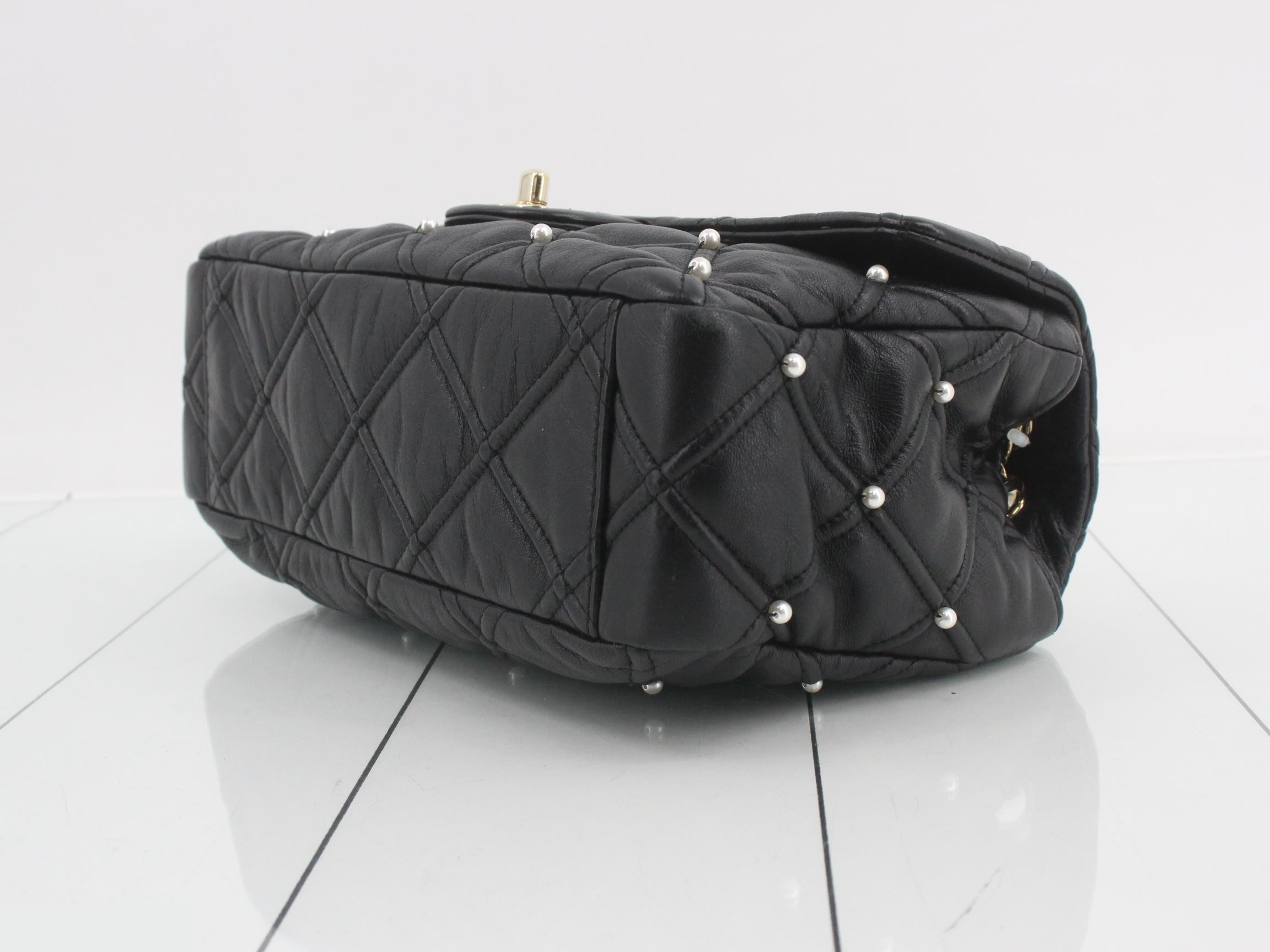 Matelassé Pearl Chain Shoulder Bag, Series 27 — view 6