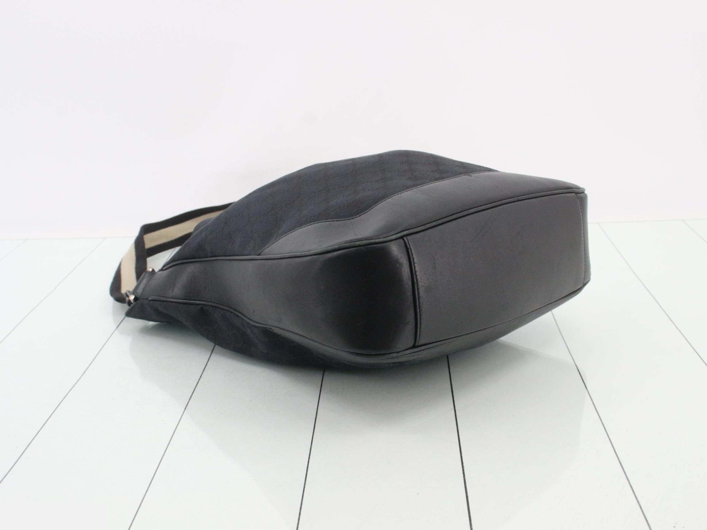 GG Canvas Bamboo 2-Way Shoulder Bag — view 5