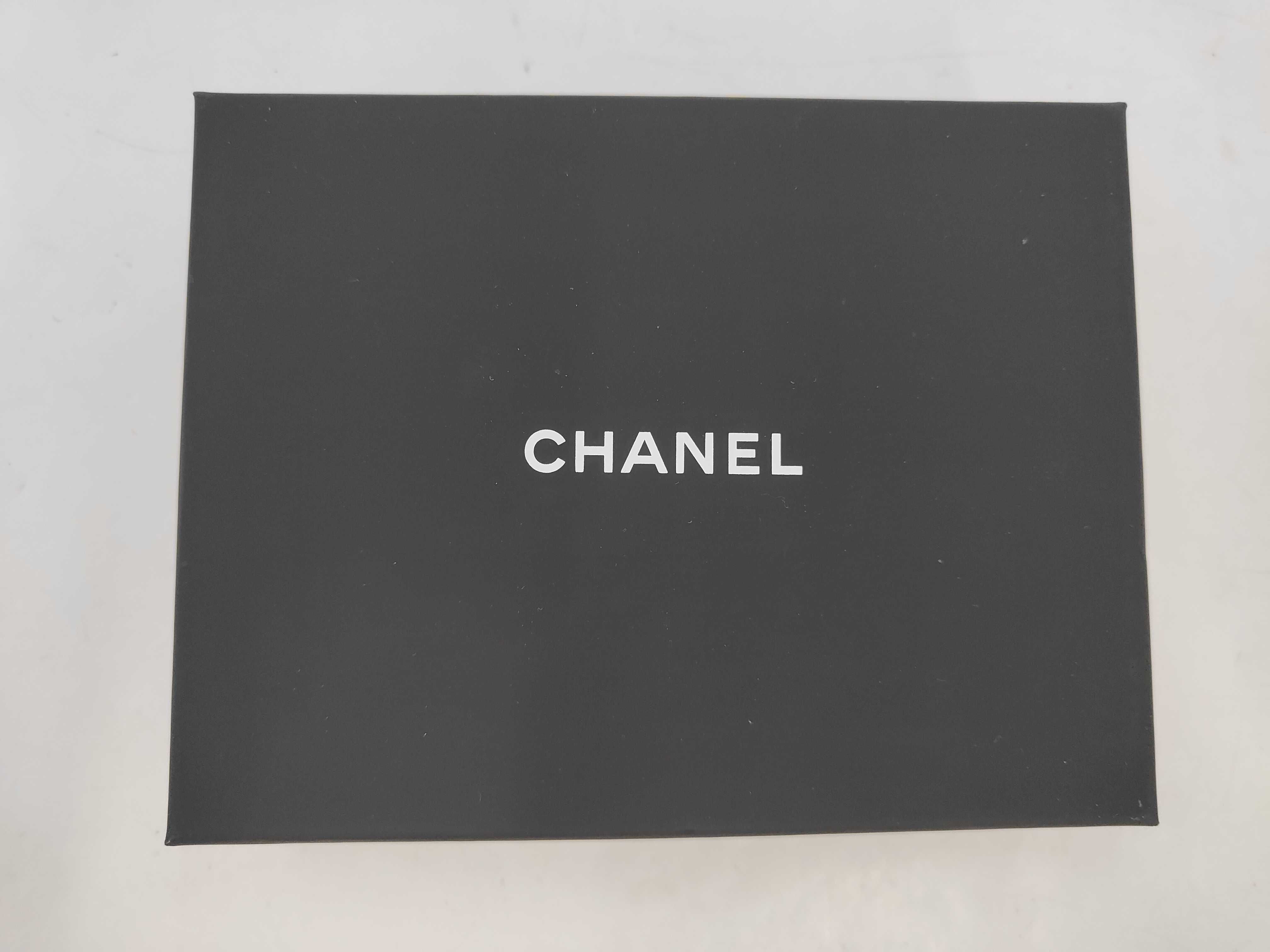 25C Camellia Pearl Coco Mark Ribbon Barrette Black x White Hair Accessory — view 6