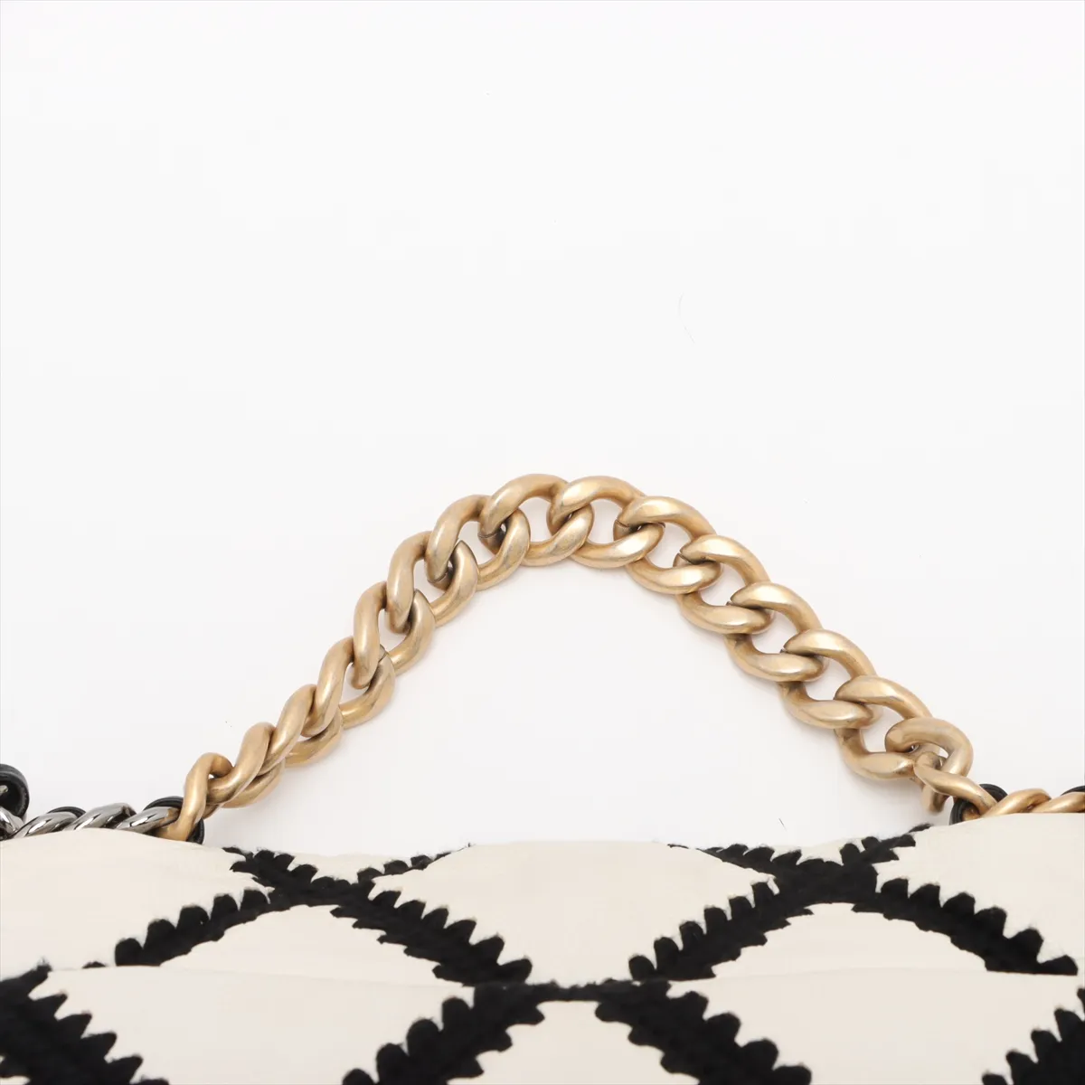 19 Large Leather Chain Shoulder Bag White x Black Gold x Silver Hardware 30921735 30s AS1161 — view 6