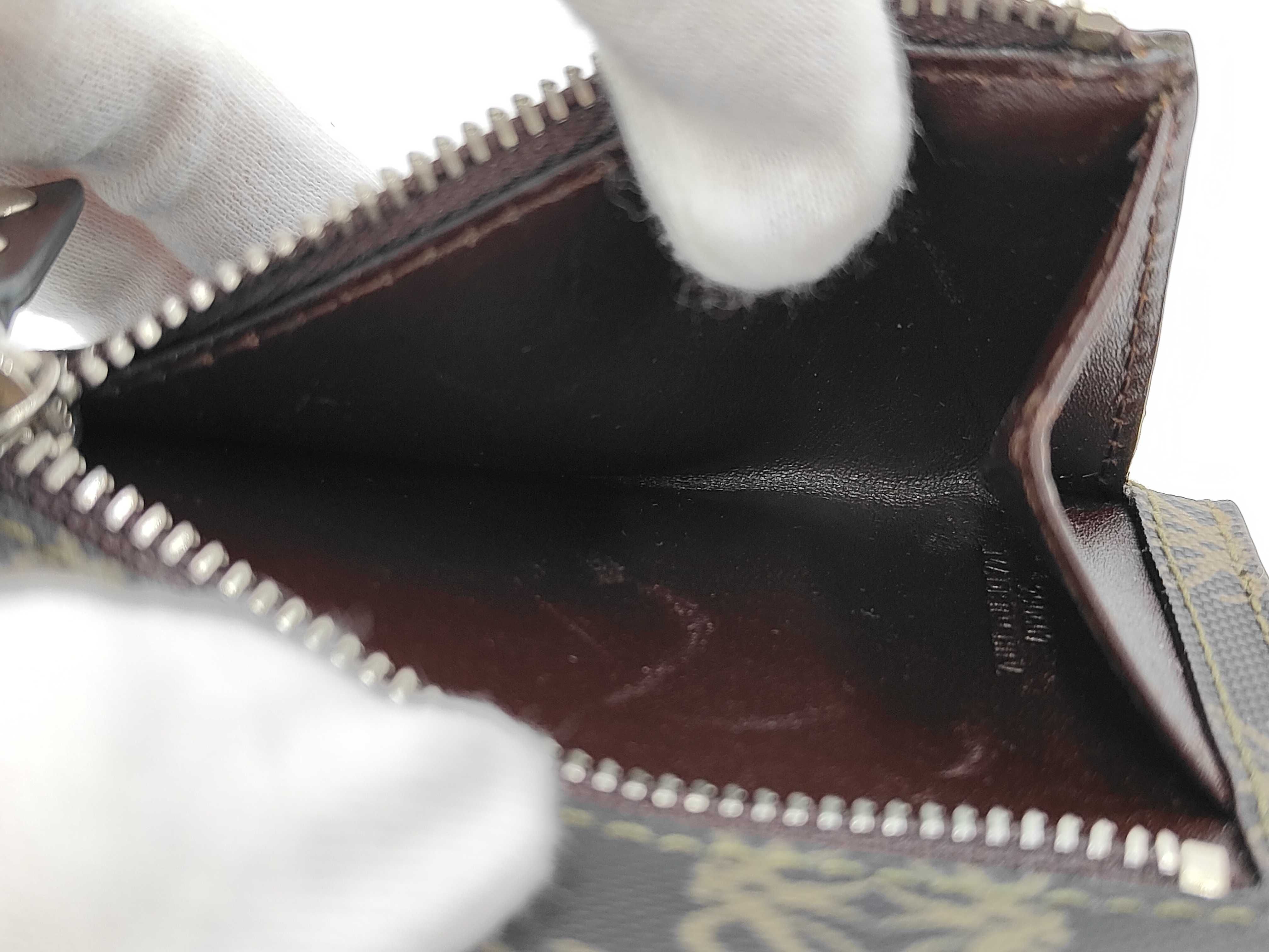 wallet — view 6