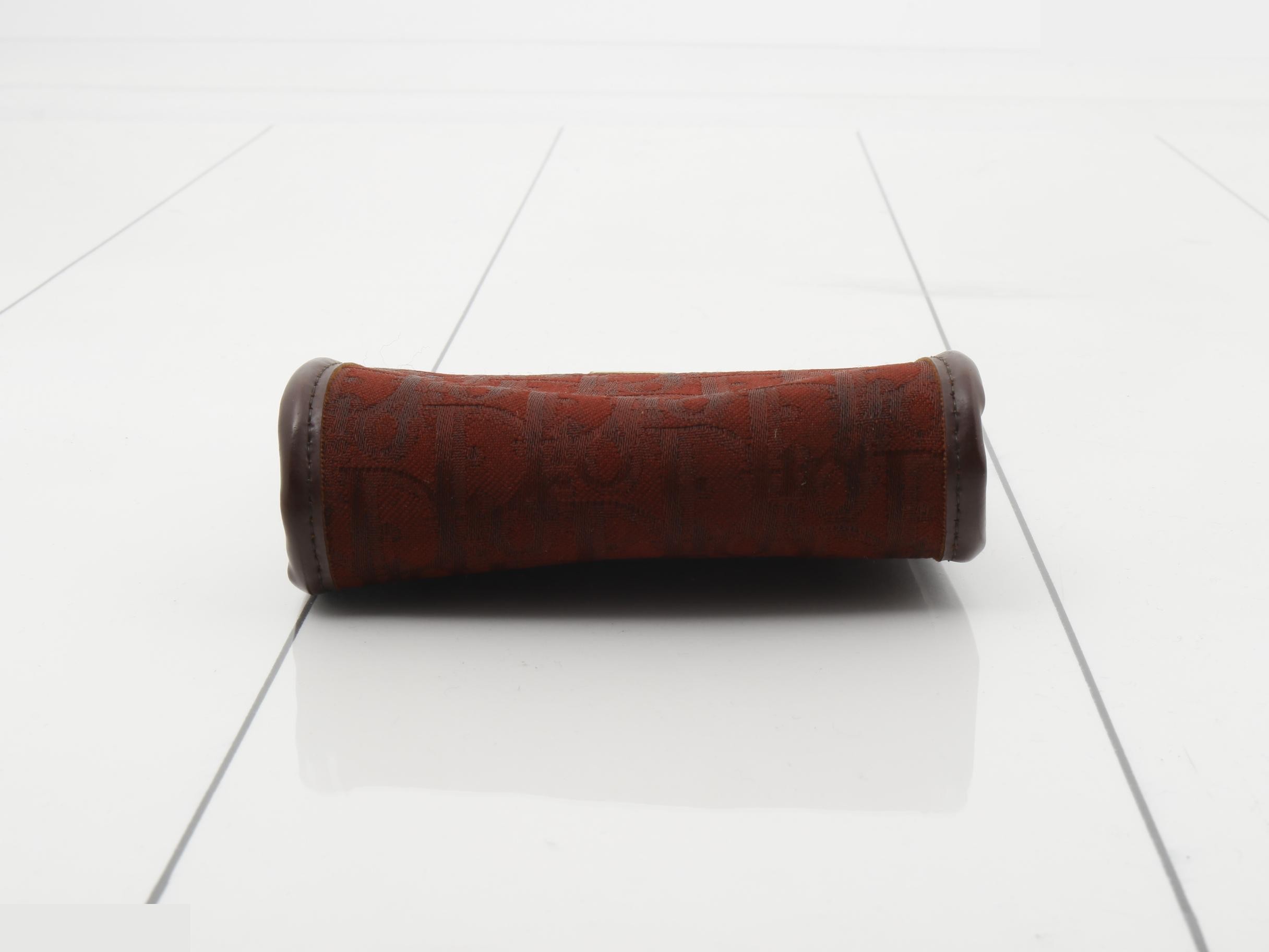 Trotter Coin Case — view 3