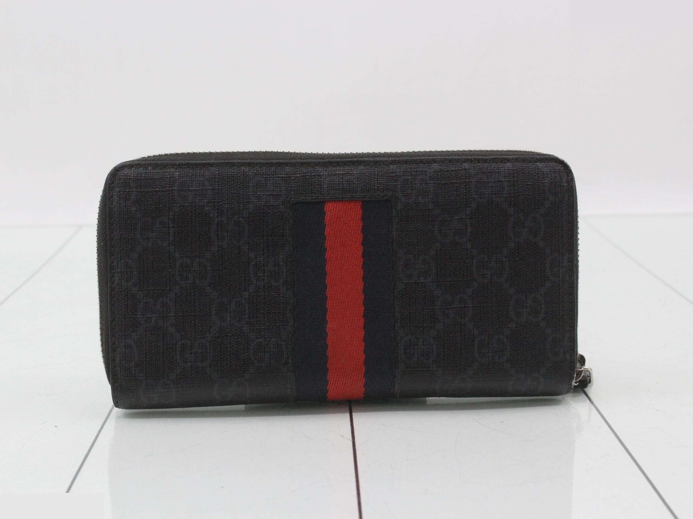 long wallet — view 2