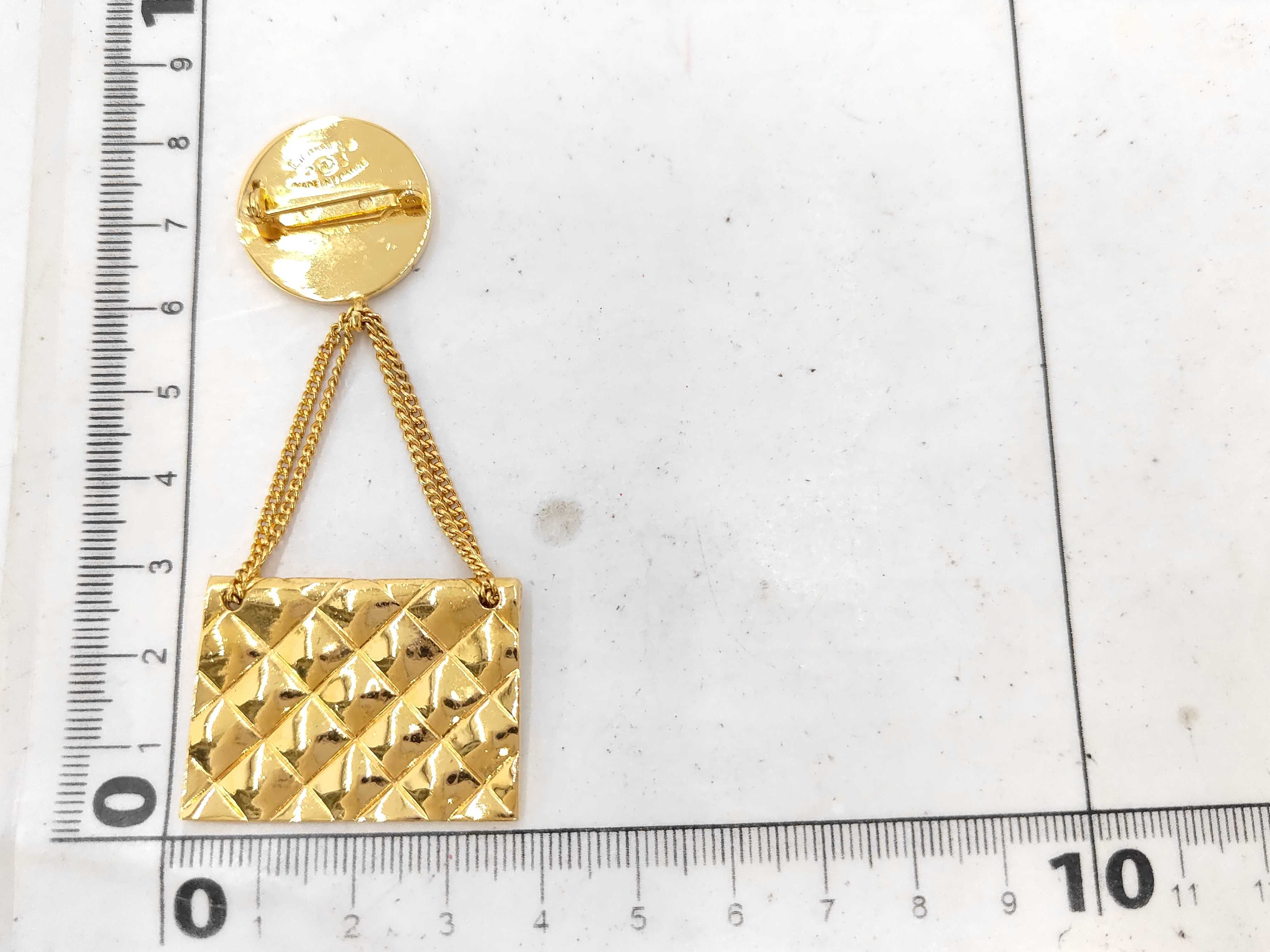 Matelassé Coco Mark Brooch — view 2