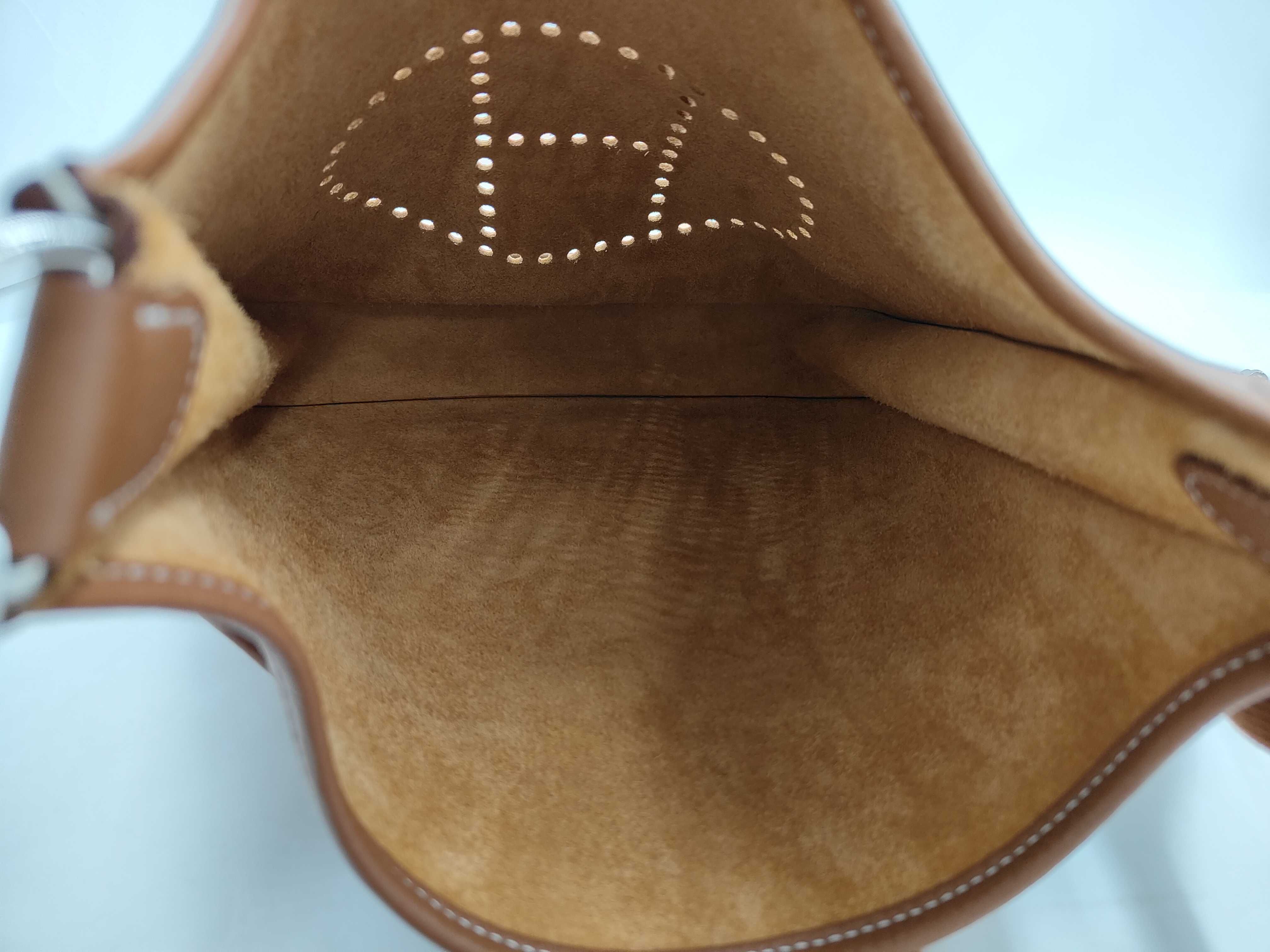 Evelyne 3PM Taurillon leather, gold, silver hardware, K stamp, shoulder bag — view 12