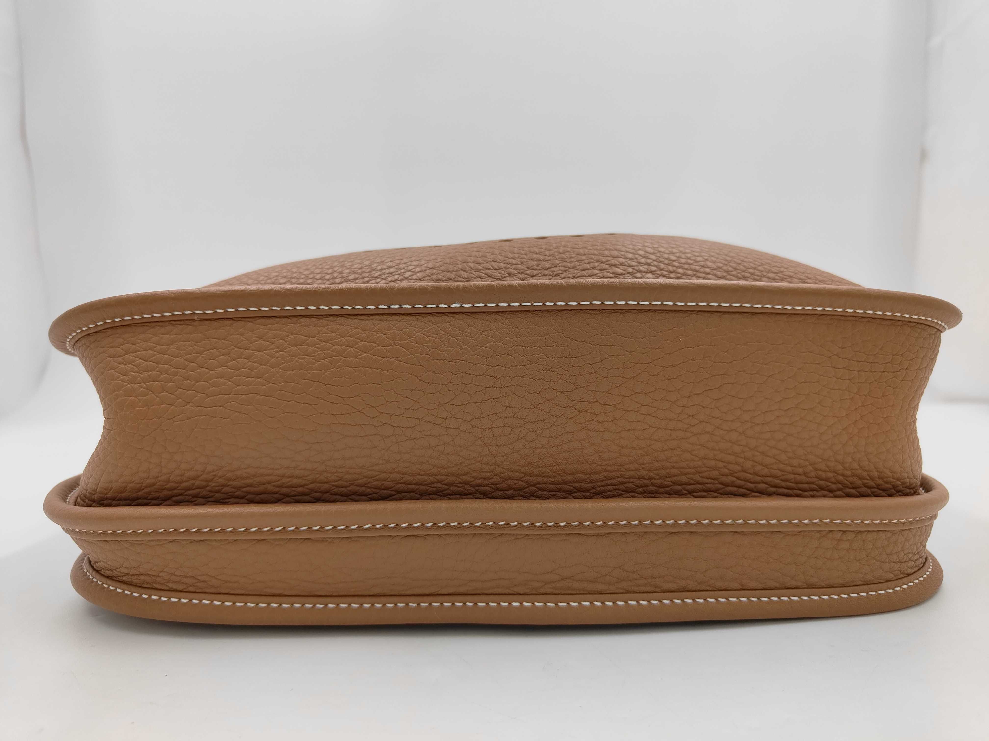 Evelyne 3PM Taurillon leather, gold, silver hardware, K stamp, shoulder bag — view 3