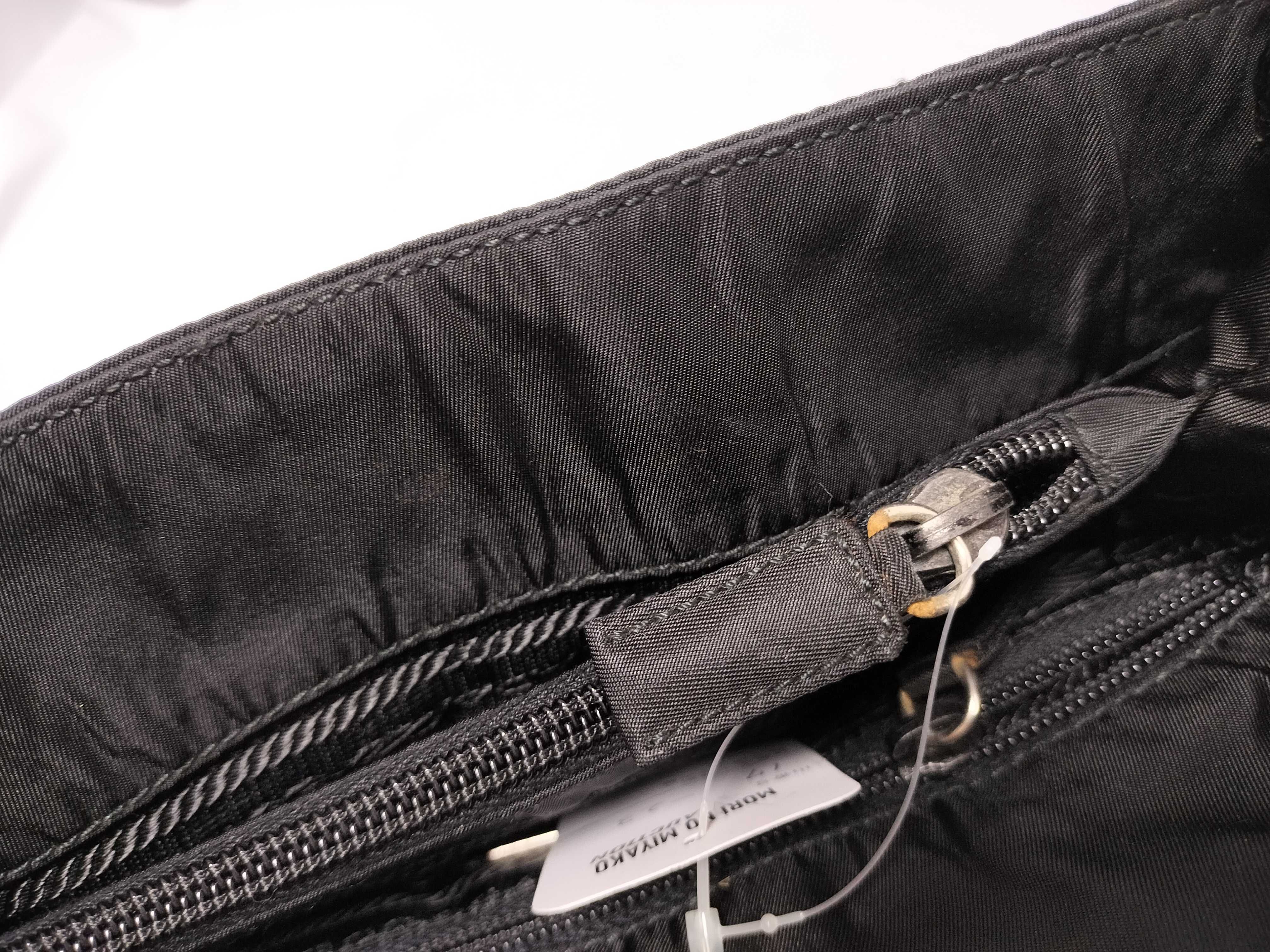 Nylon Tote Bag with Plastic Chain, Black — view 5