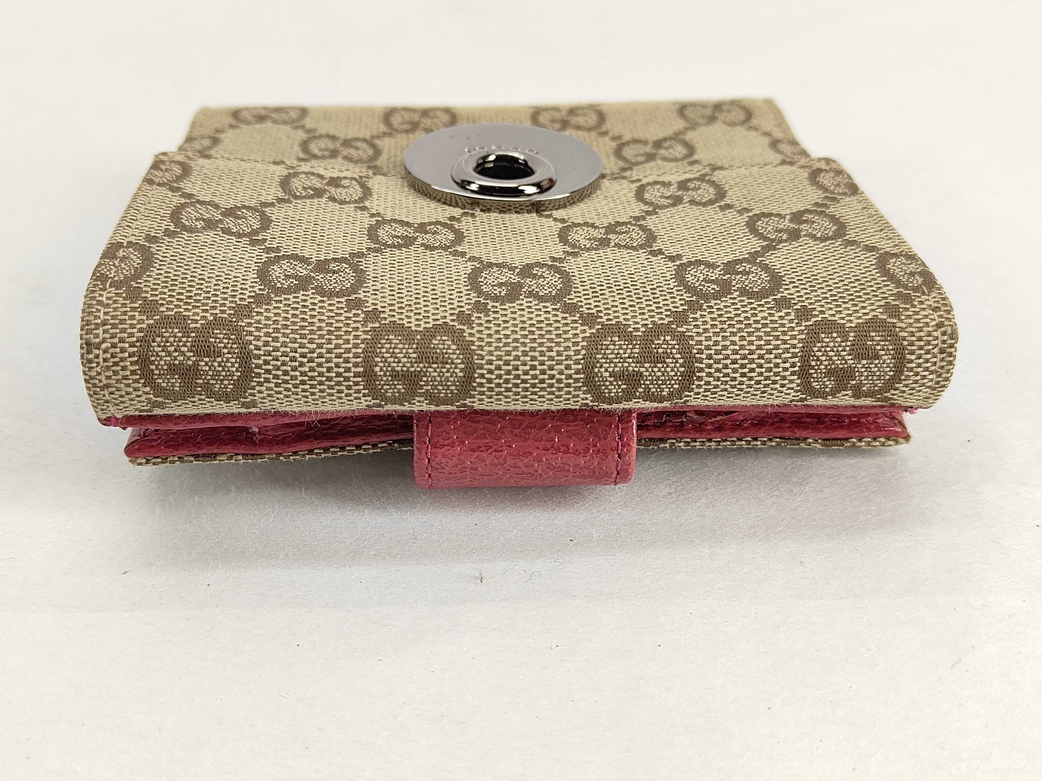 GG Canvas Gucci Wallet — view 6