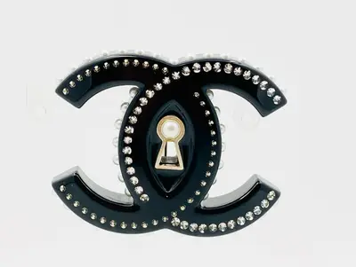 Coco Mark Rhinestone x Stud x Pearl Brooch D22C Resin Plastic Black Brooch