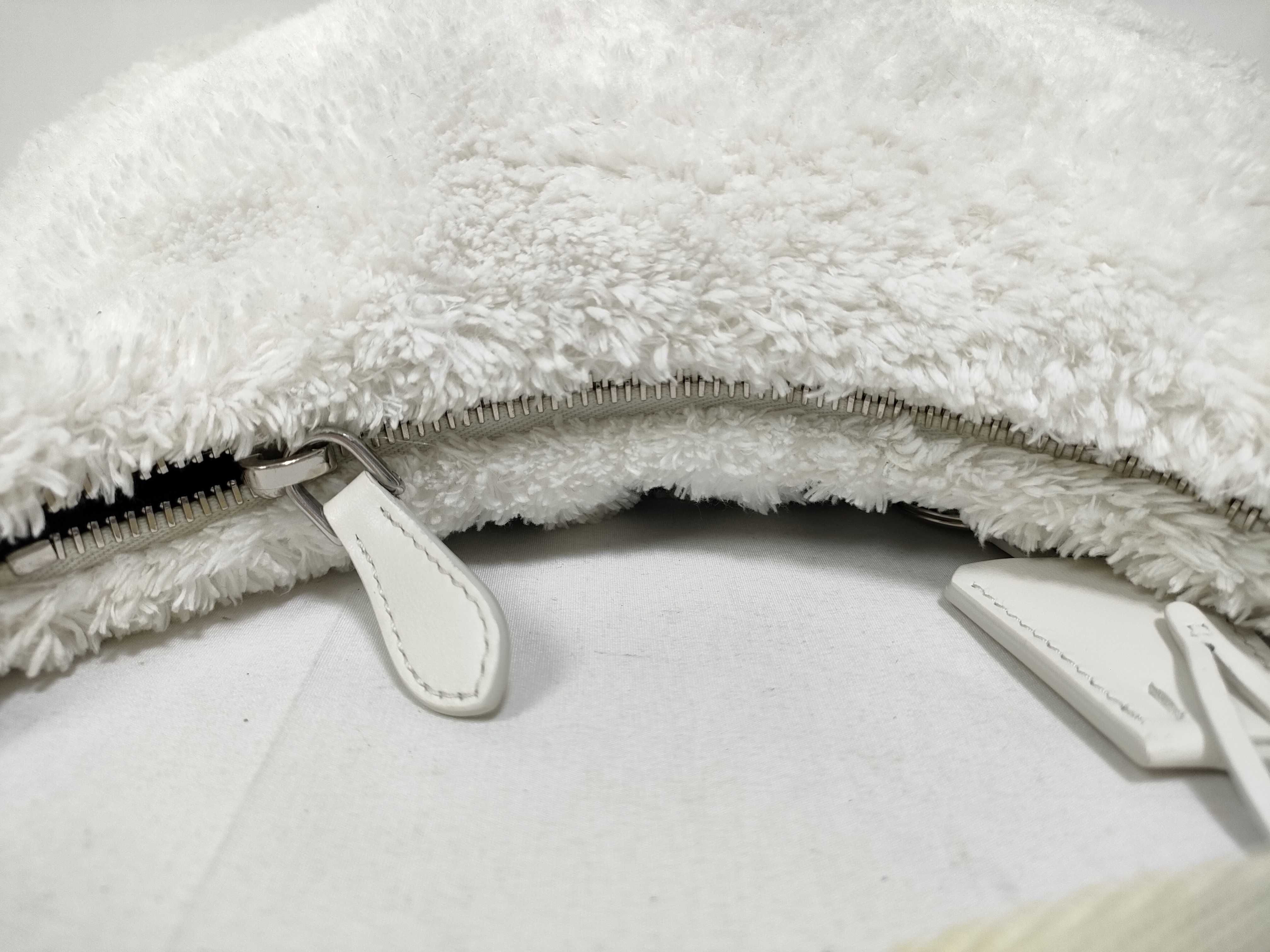 Re EDITION Handbag, Terry Cloth, with Dust Bag and Charm. — view 11