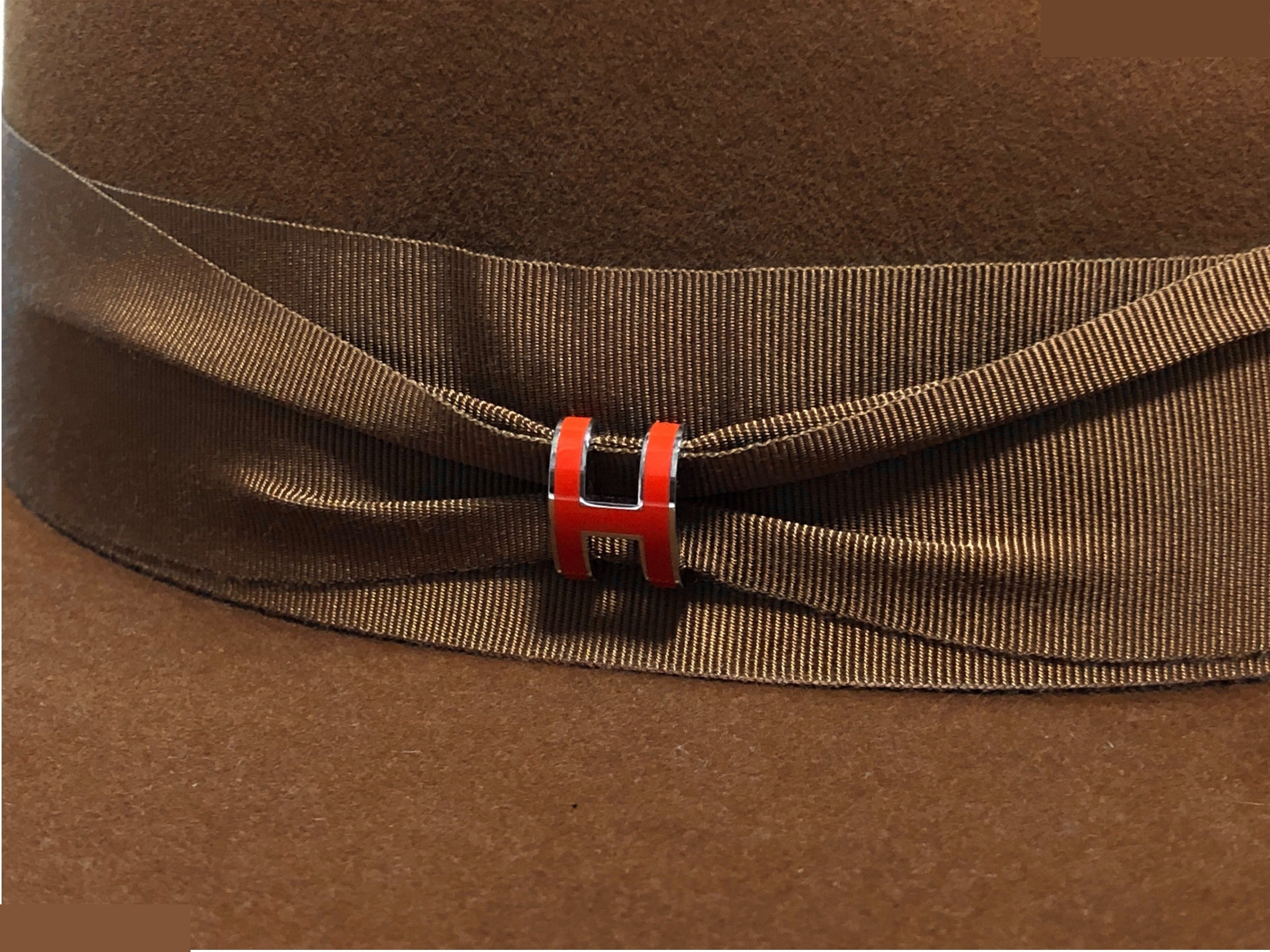 Unused, with tags attached. Hermes Pop Ash hat. — view 2