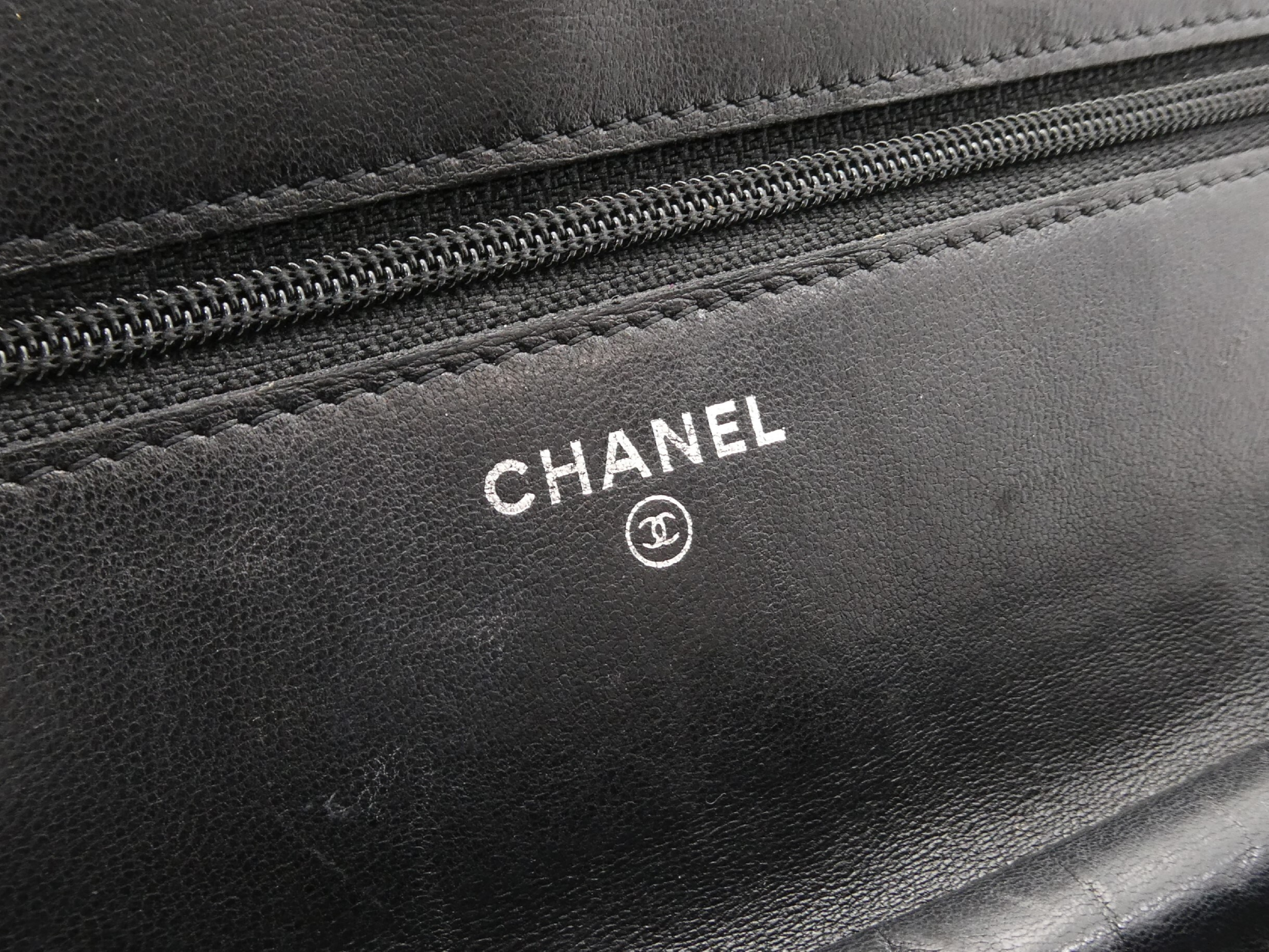 Matelassé Coco Mark Chain Wallet Shoulder Bag — view 9