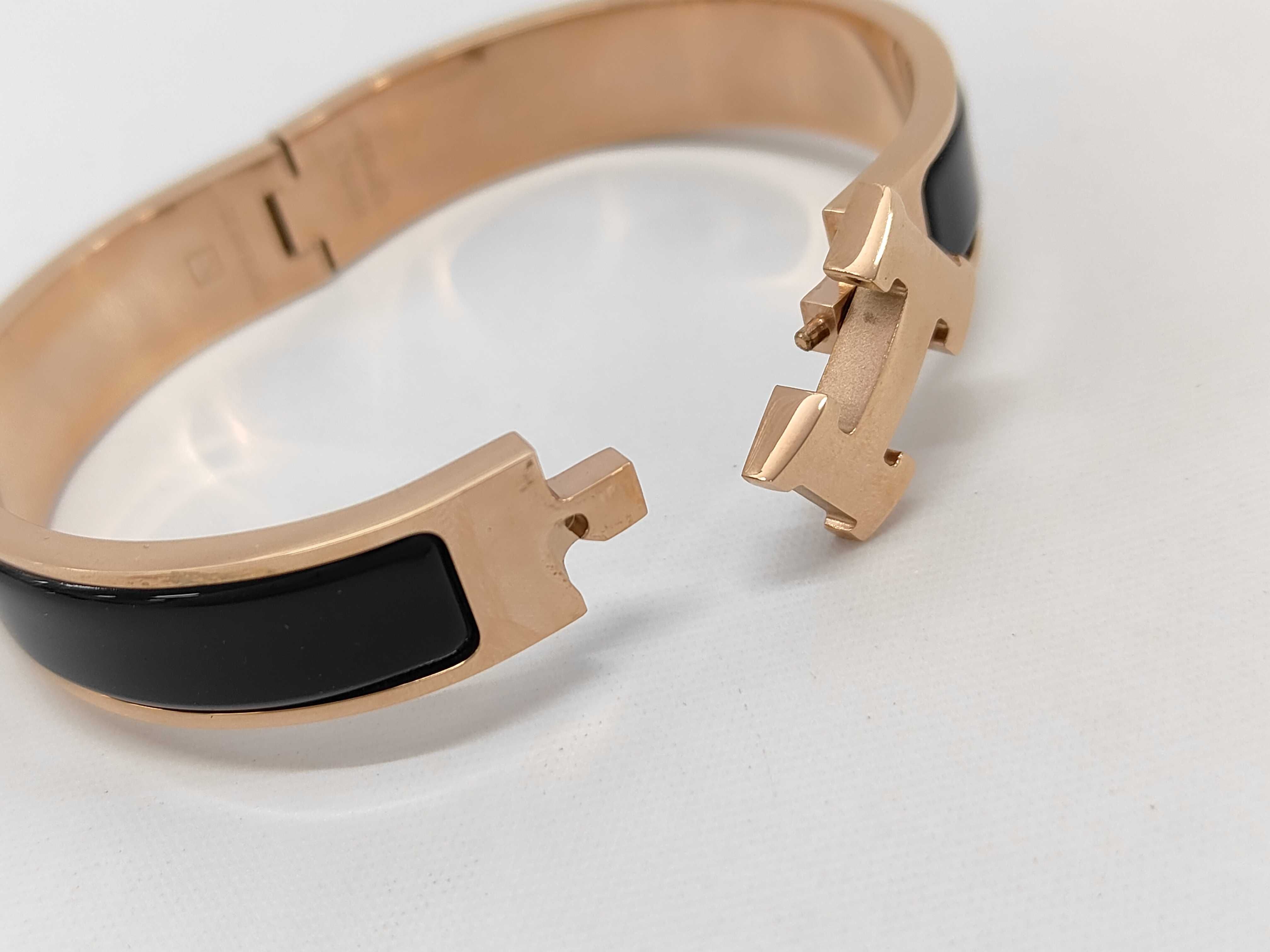 Click H Bracelet/Bangle — view 6