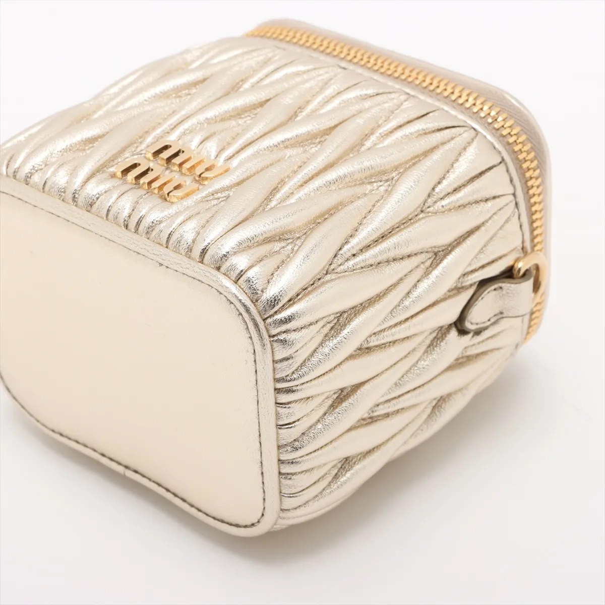 Matelassé Micro Bag Leather Shoulder Bag Gold 5NR018 with Mirror — view 3