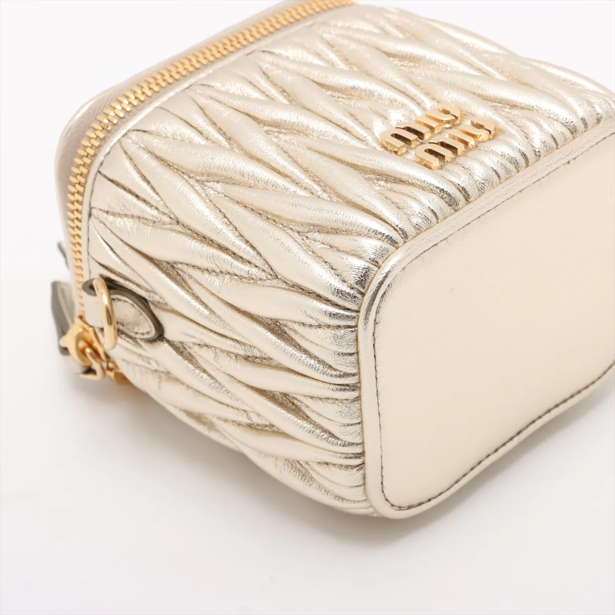 Matelassé Micro Bag Leather Shoulder Bag Gold 5NR018 with Mirror — view 4