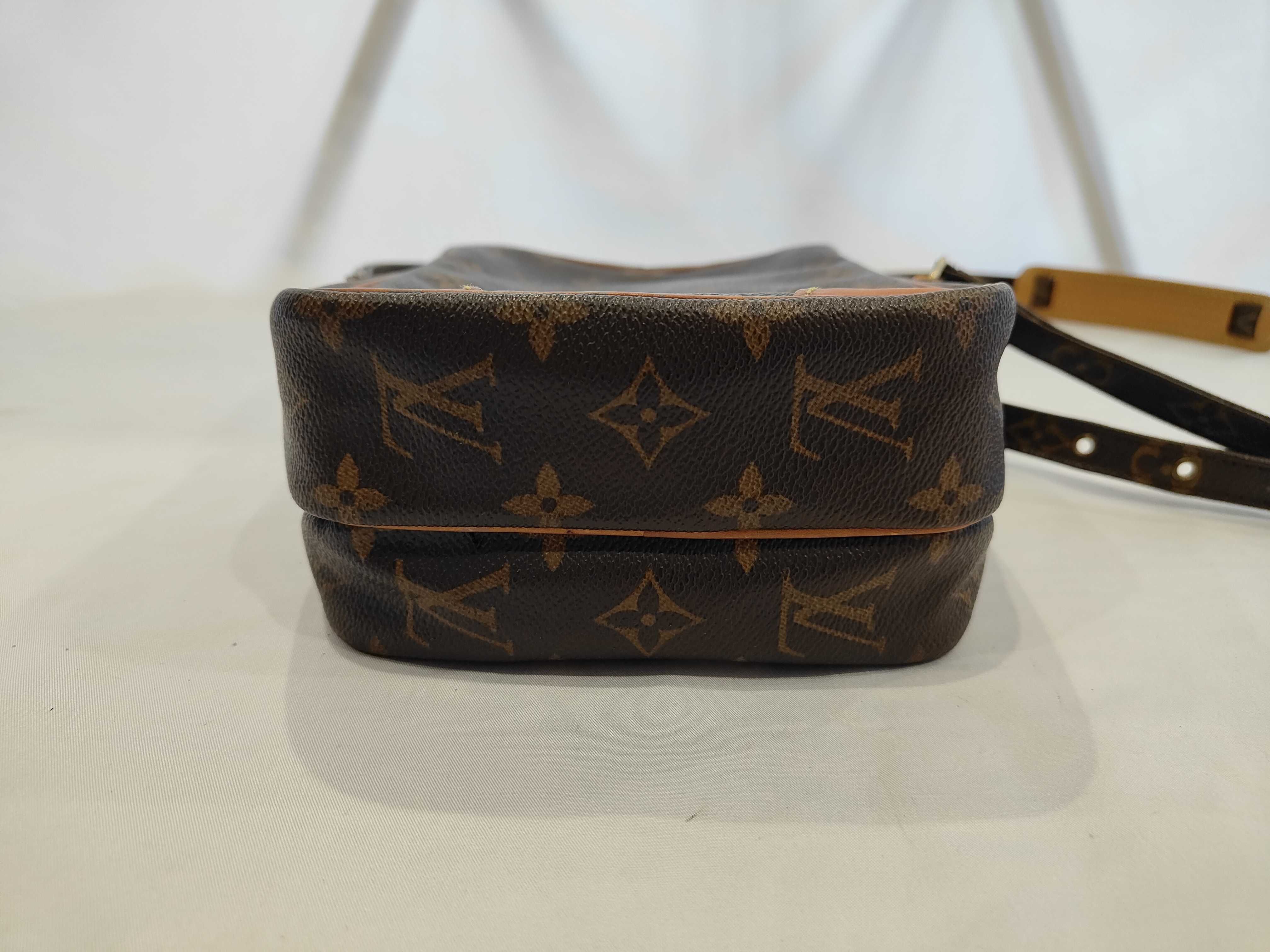 Monogram Amazon M45236 TH0011 Shoulder Bag — view 3