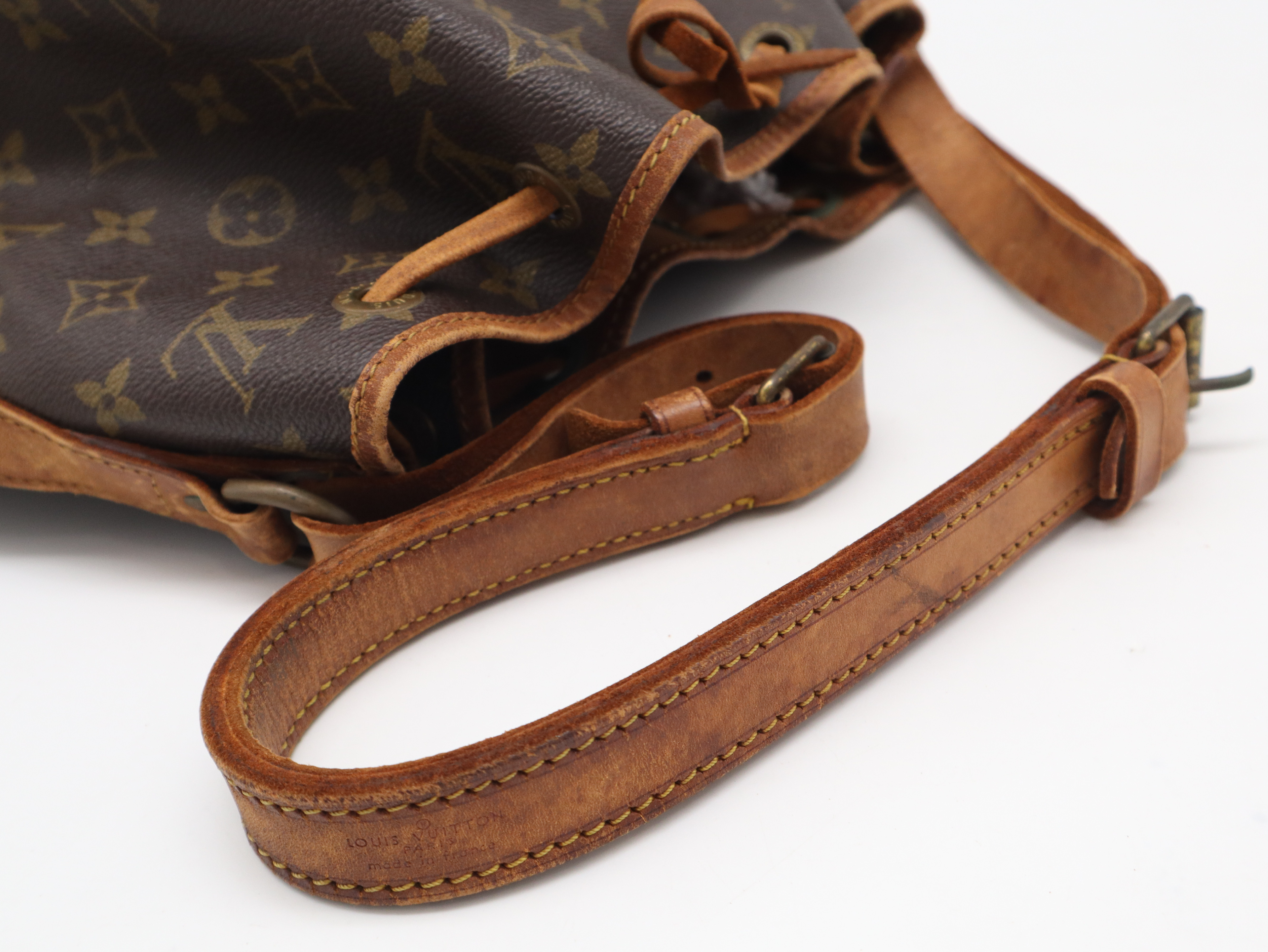 M42224 Monogram Noé Shoulder Bag — view 6