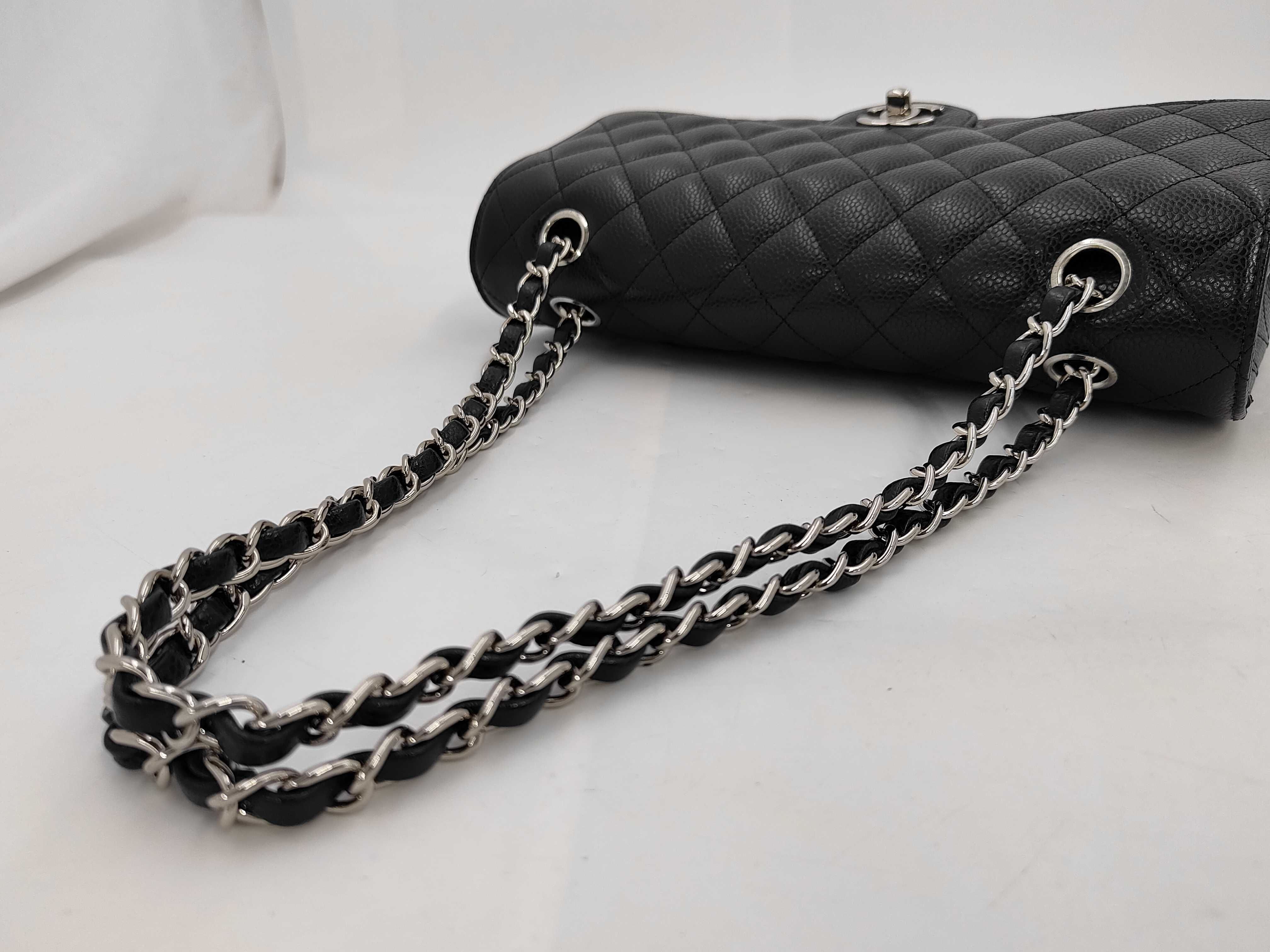 Matelassé 25 Double Flap Chain Shoulder Bag, Caviar Leather, Black Shoulder Bag — view 3