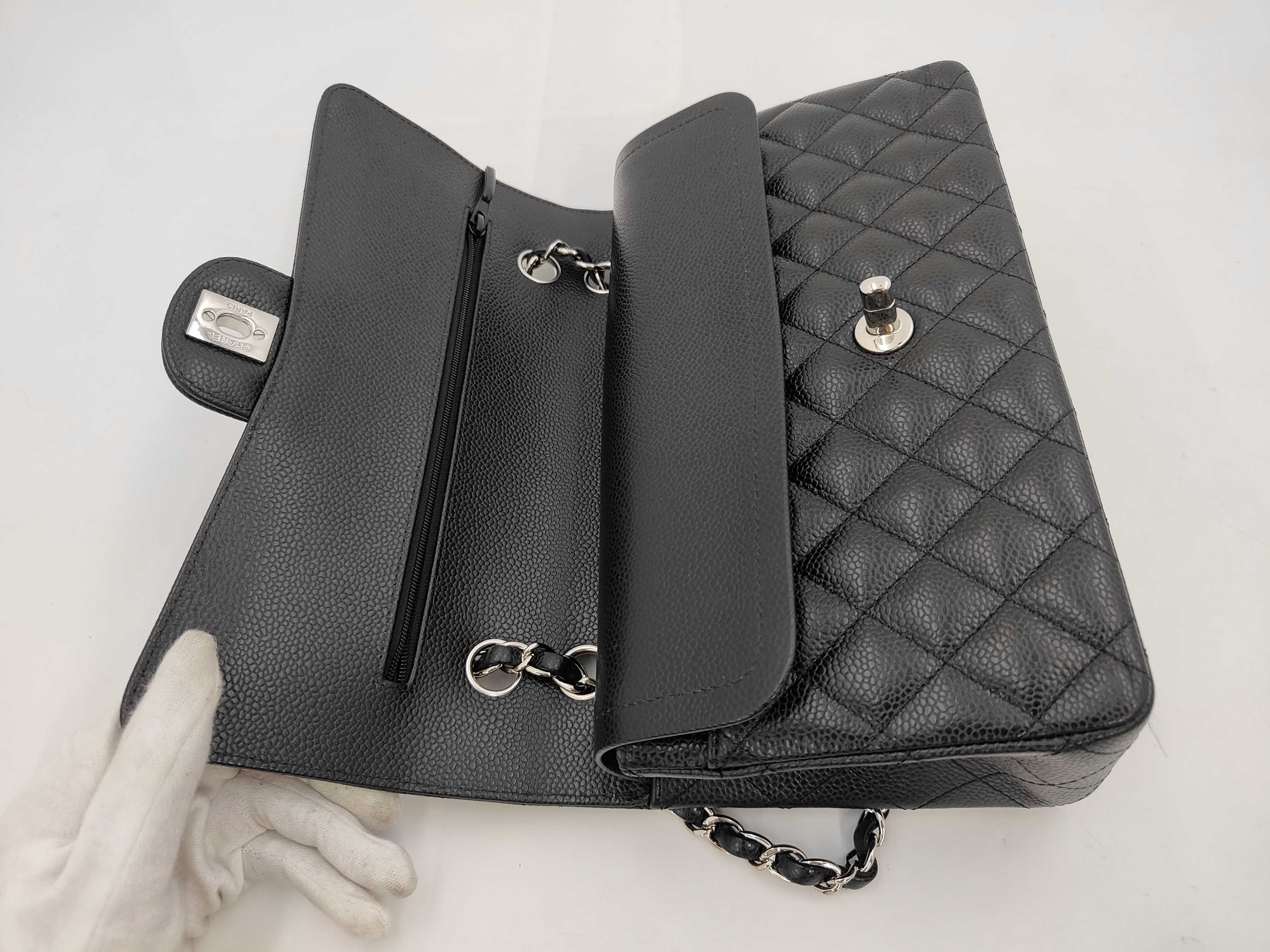 Matelassé 25 Double Flap Chain Shoulder Bag, Caviar Leather, Black Shoulder Bag — view 8