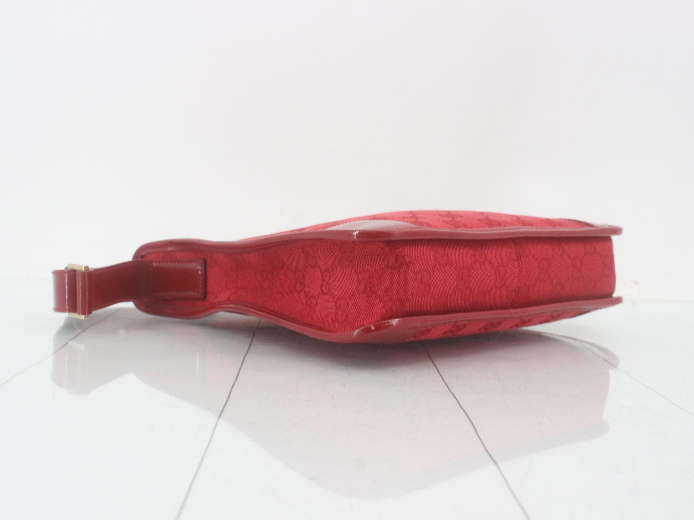 GG Canvas (Bag) - Shoulder Bag — view 5