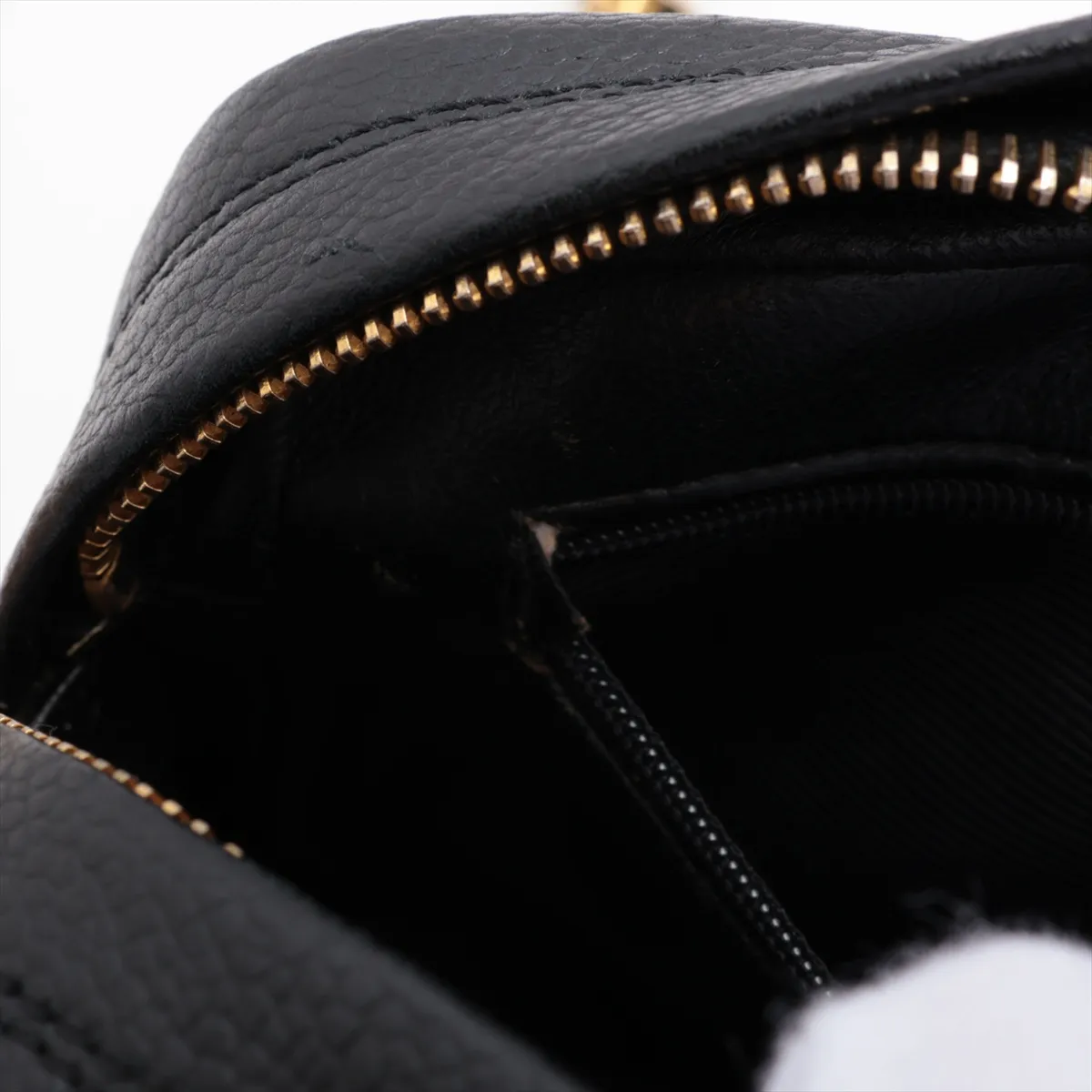 Matelasse Caviar Skin Chain Shoulder Bag Black Gold Hardware Base External Repair — view 14