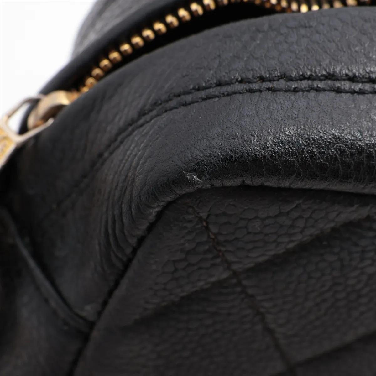 Matelasse Caviar Skin Chain Shoulder Bag Black Gold Hardware Base External Repair — view 15