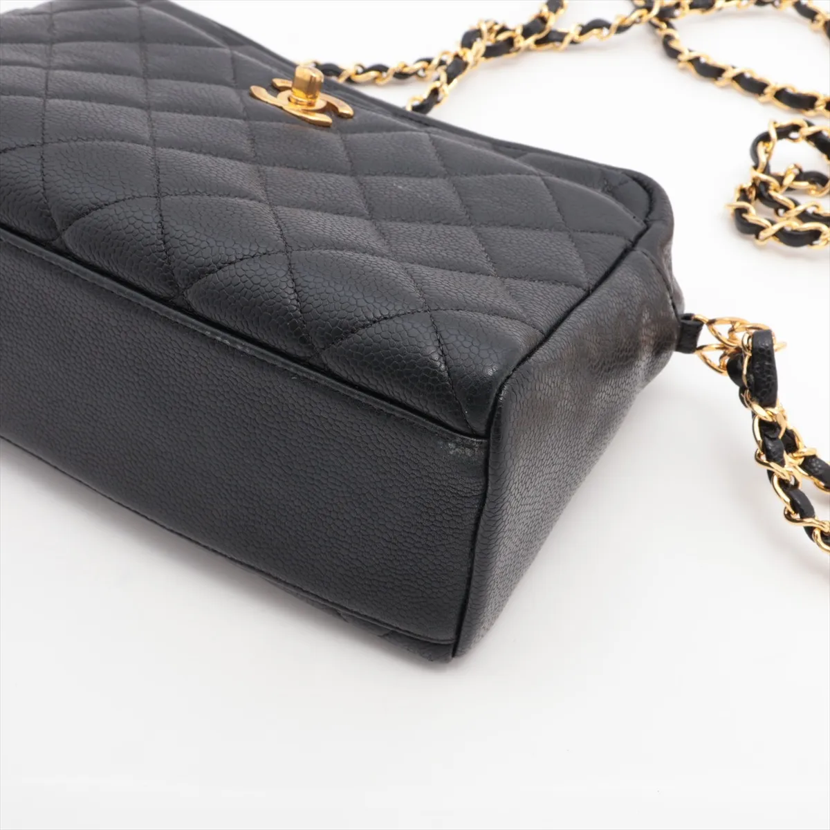 Matelasse Caviar Skin Chain Shoulder Bag Black Gold Hardware Base External Repair — view 3