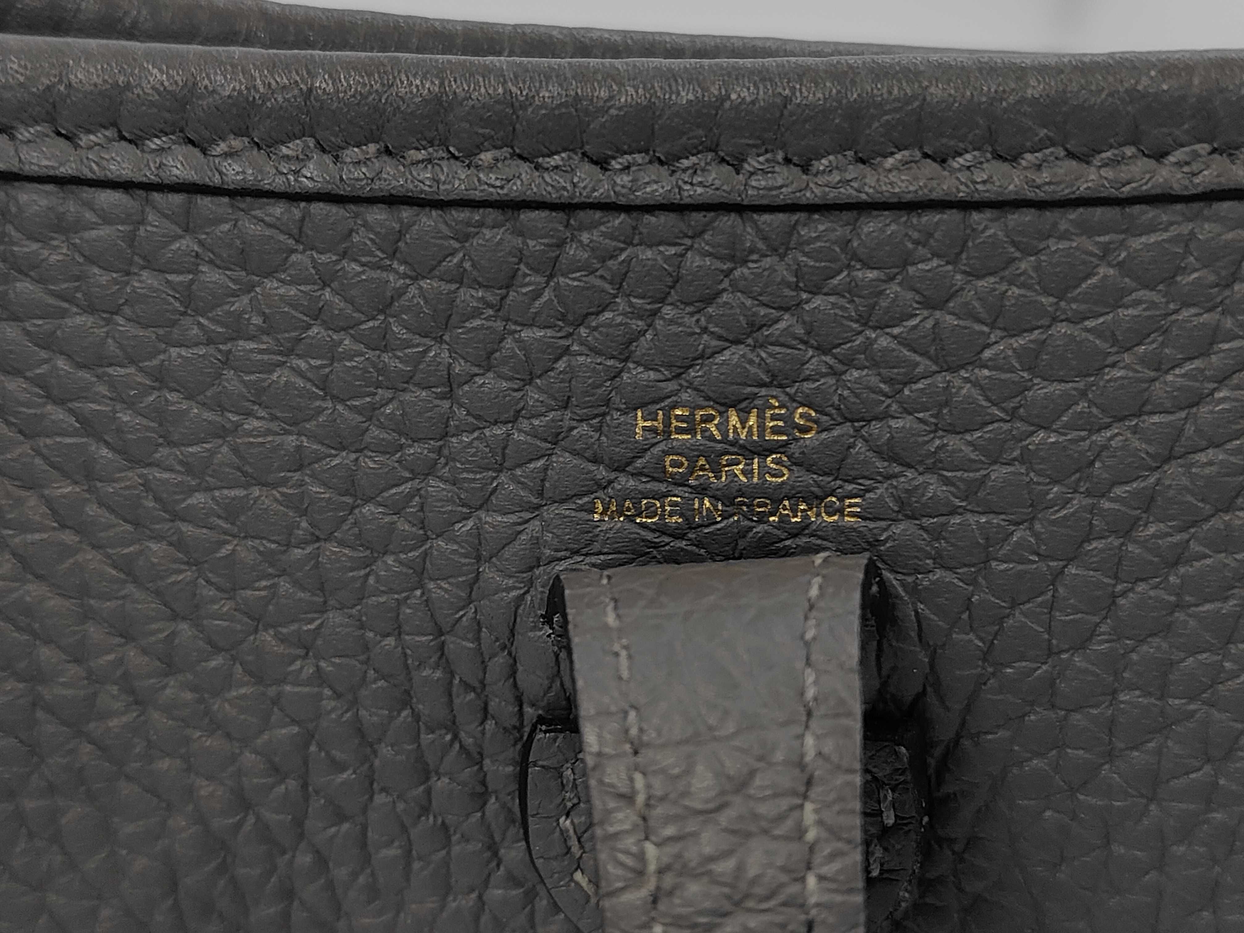 Evelyne Grey B Shoulder Bag — view 9