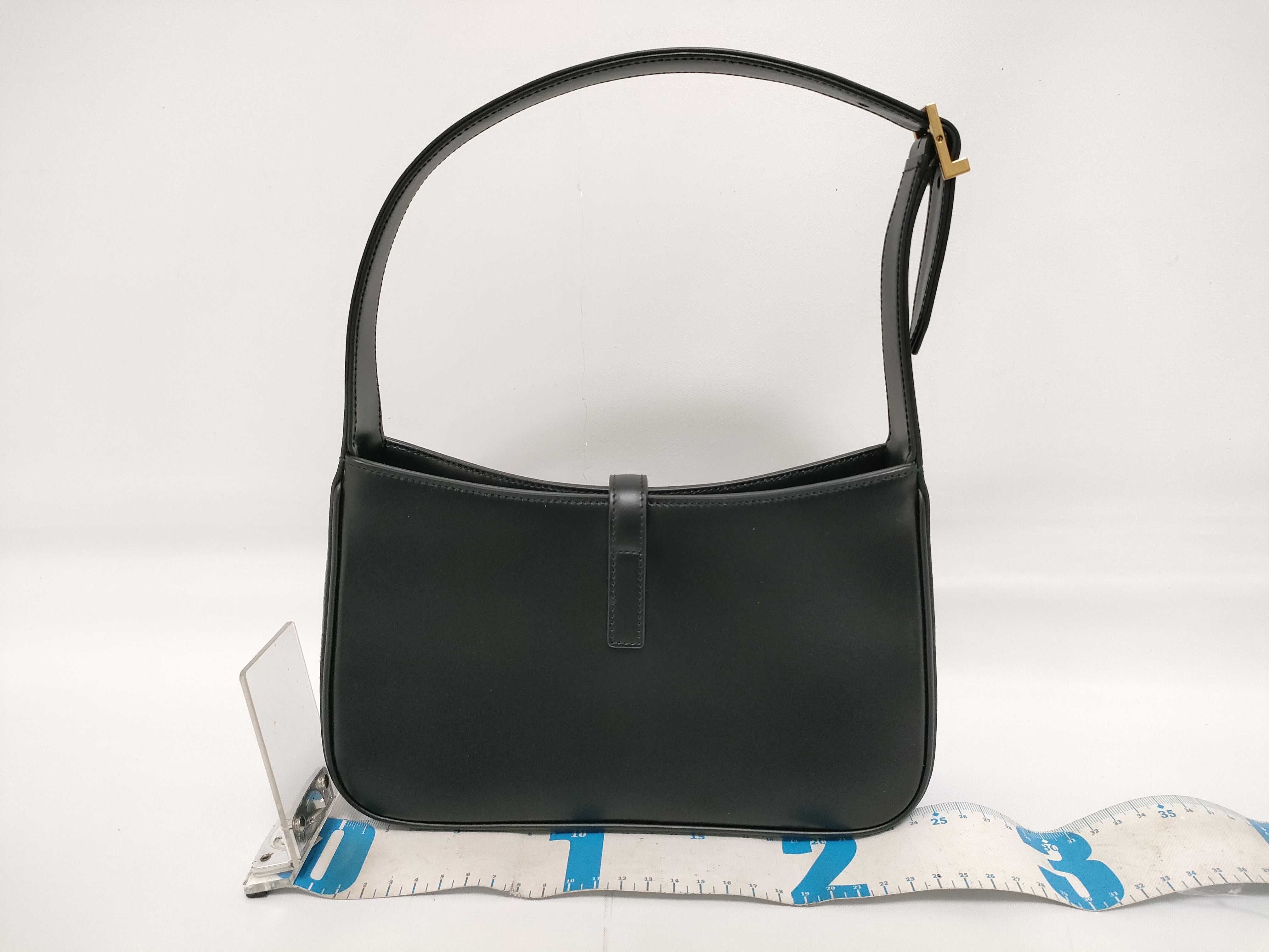 Le 5-7 Black Calf Leather Gold Logo Underarm Bag Handbag — view 2