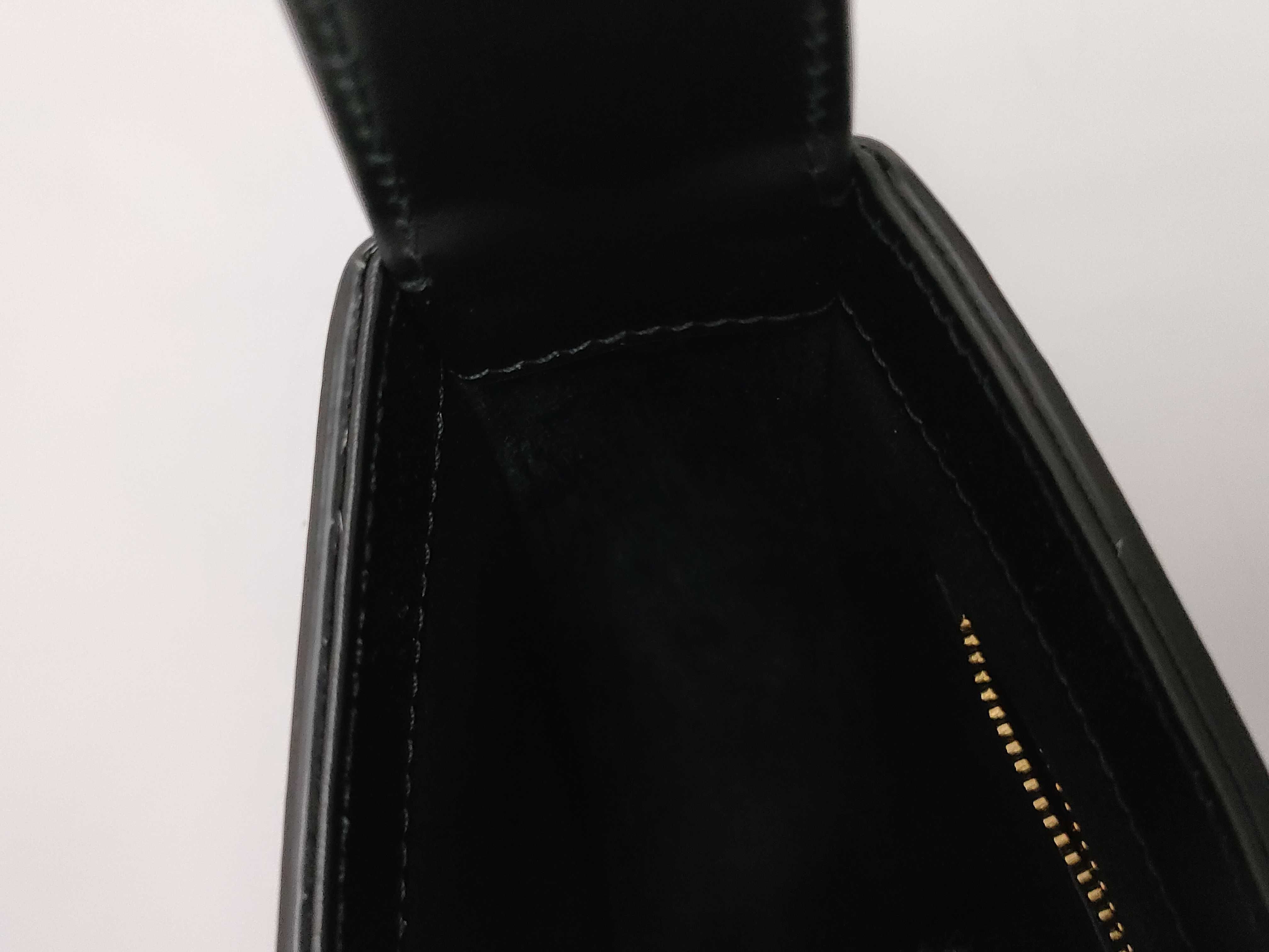 Le 5-7 Black Calf Leather Gold Logo Underarm Bag Handbag — view 12