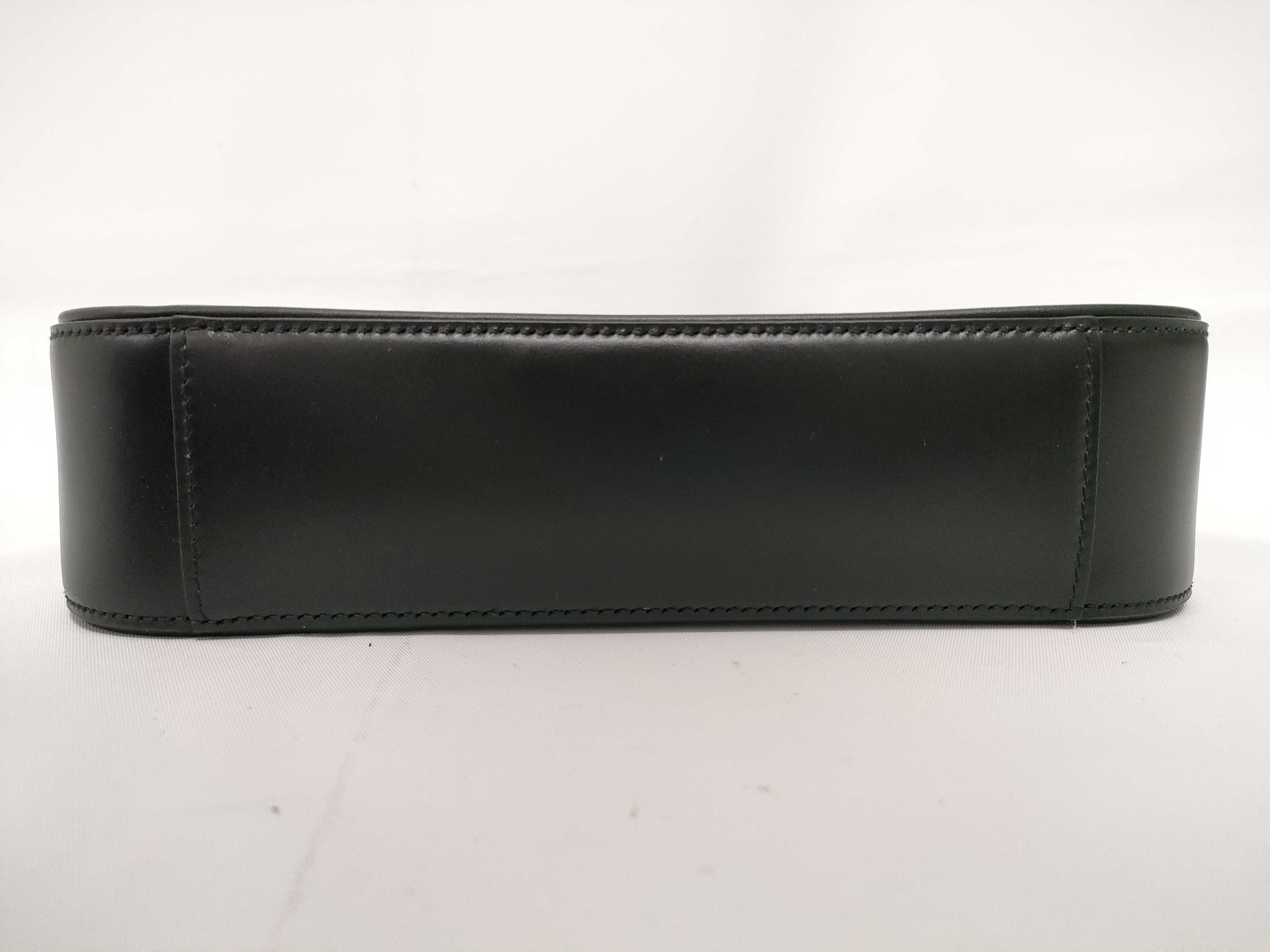 Le 5-7 Black Calf Leather Gold Logo Underarm Bag Handbag — view 3