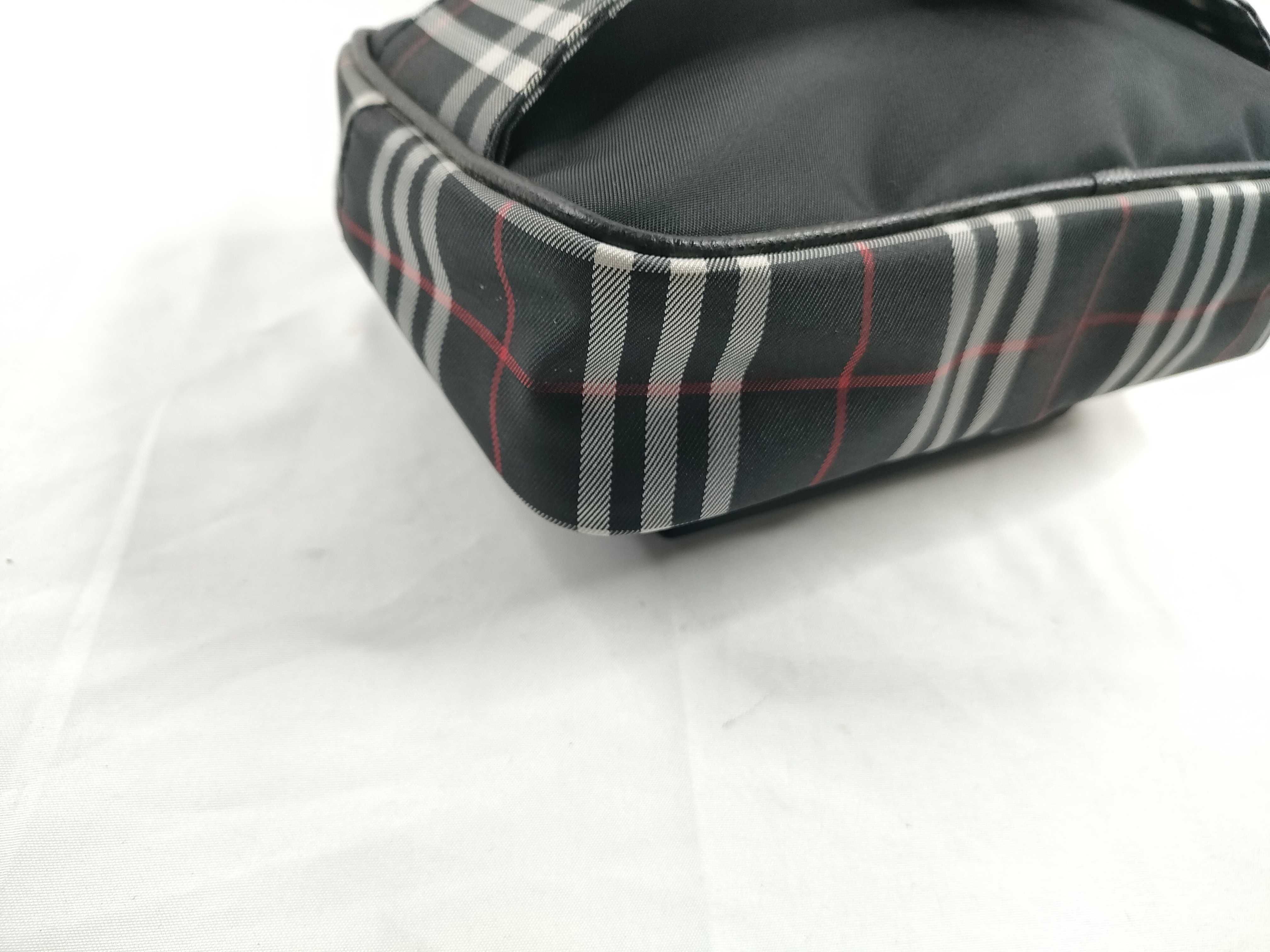 body bag, waist bag — view 3